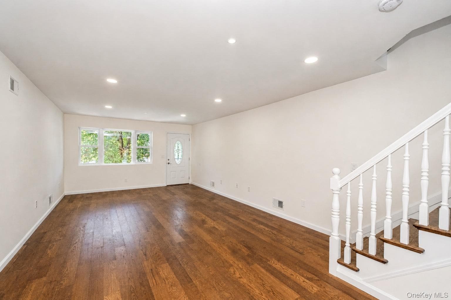 7306 Amboy Road thumbnail 4
