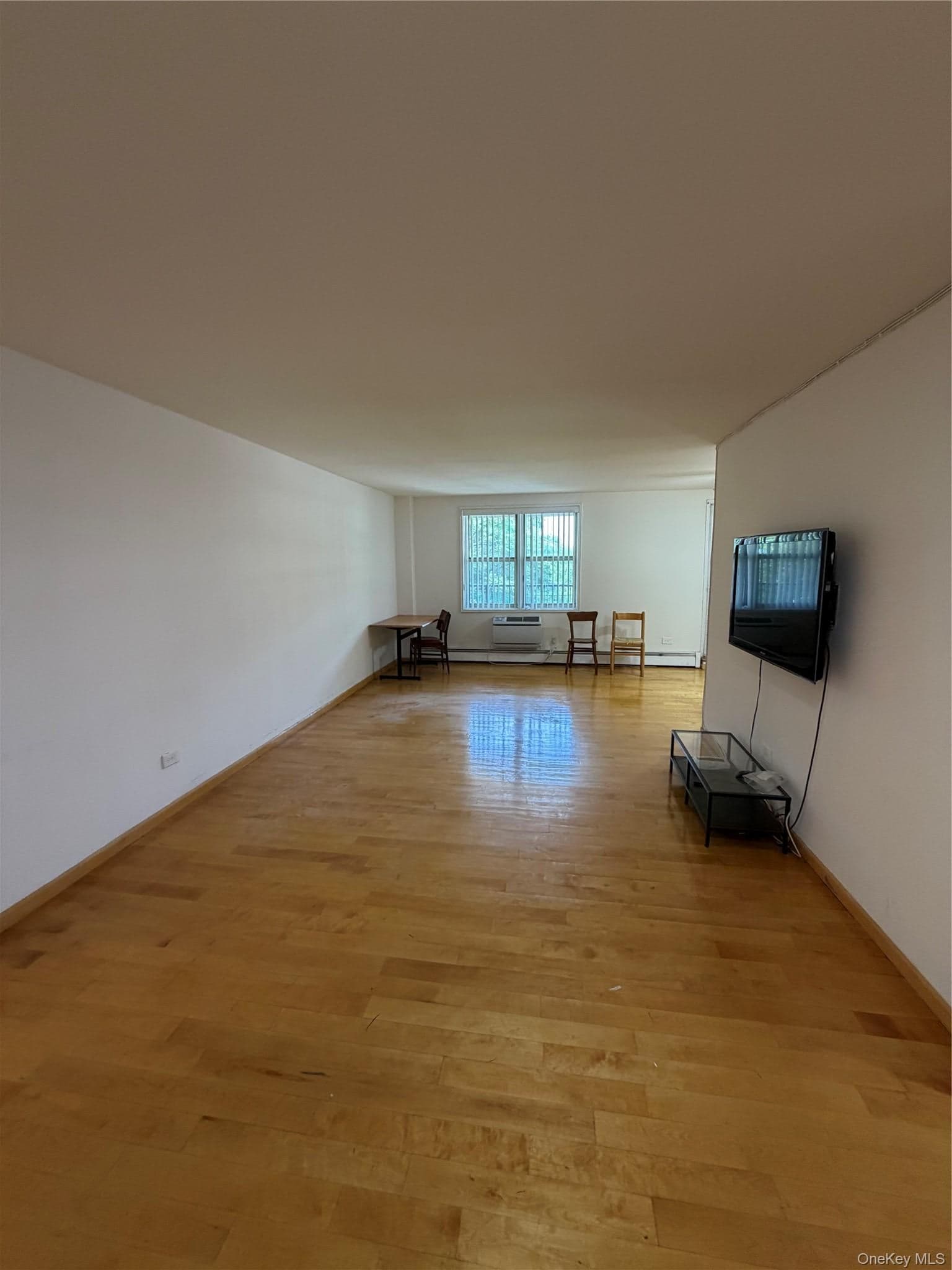 140-55 34 Avenue Unit: 4R, Flushing