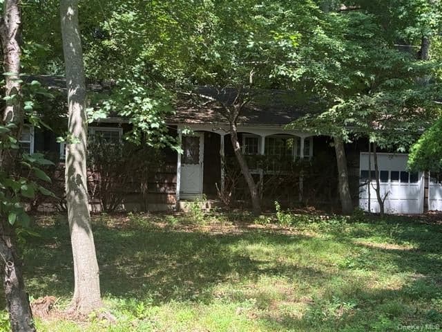 165 Hickory Lane thumbnail 2