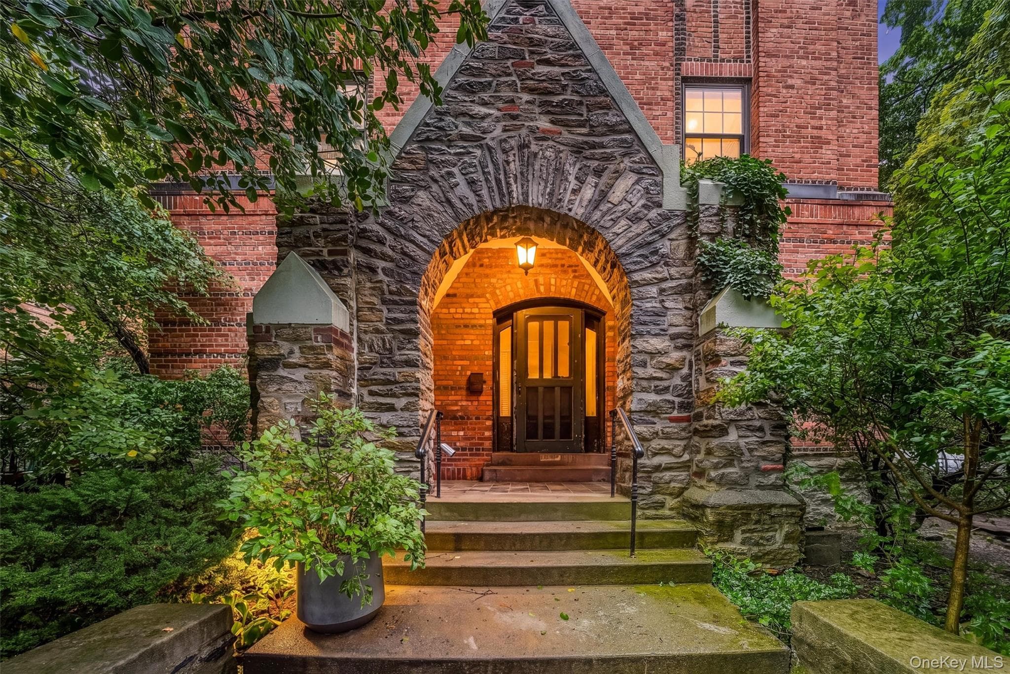 828 Bronx River Road Unit: 1AD, Bronxville