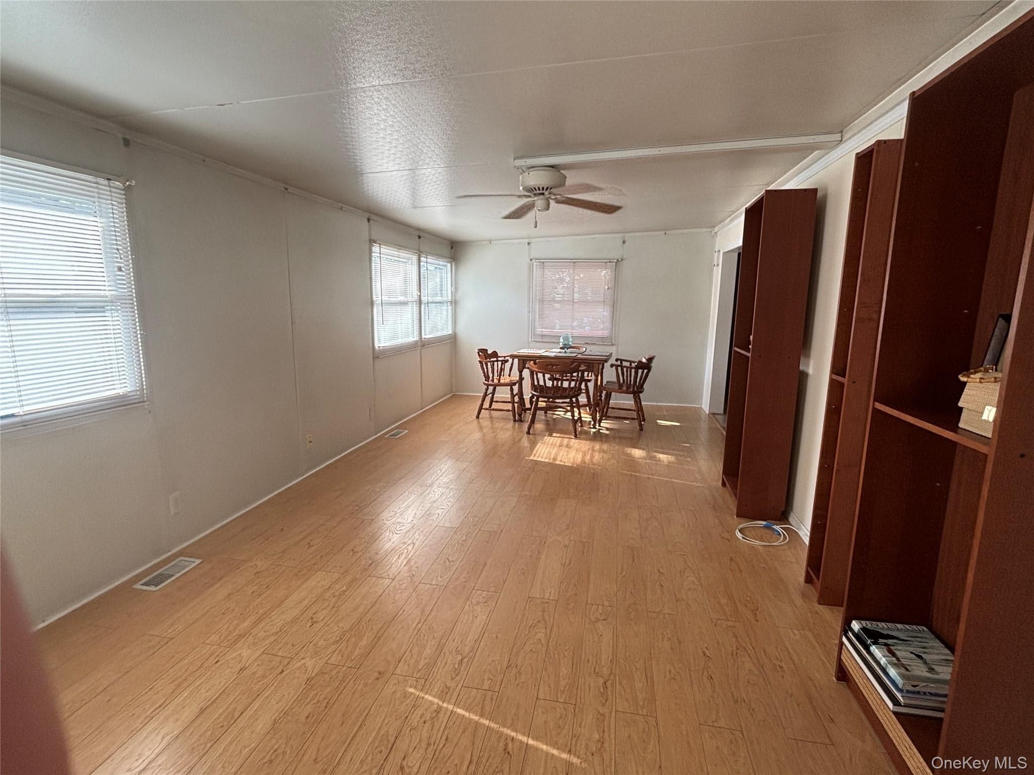 1661 Old Country Road Unit: 233 thumbnail 7