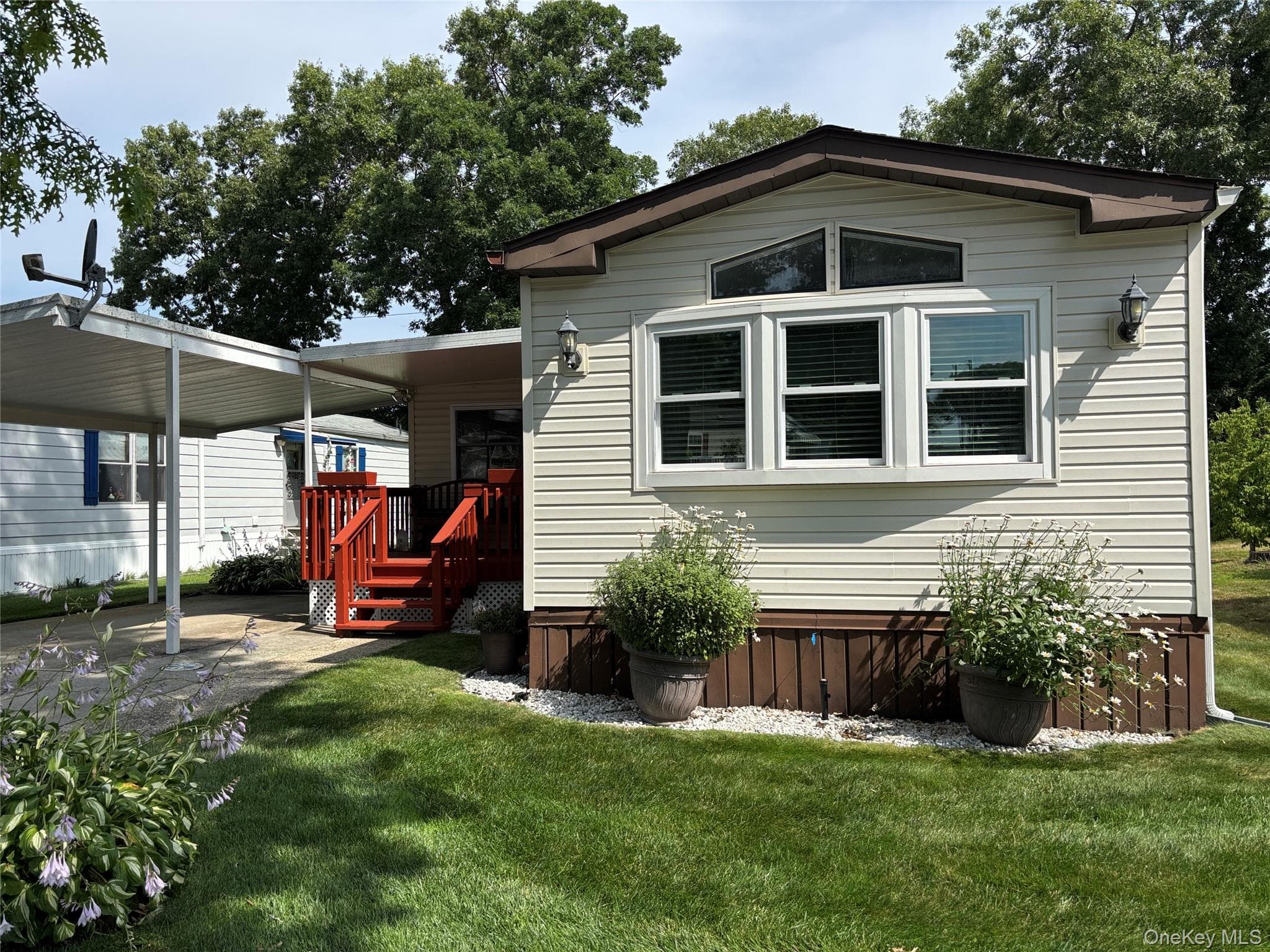 1661 Old Country Road Unit: 233 thumbnail 2