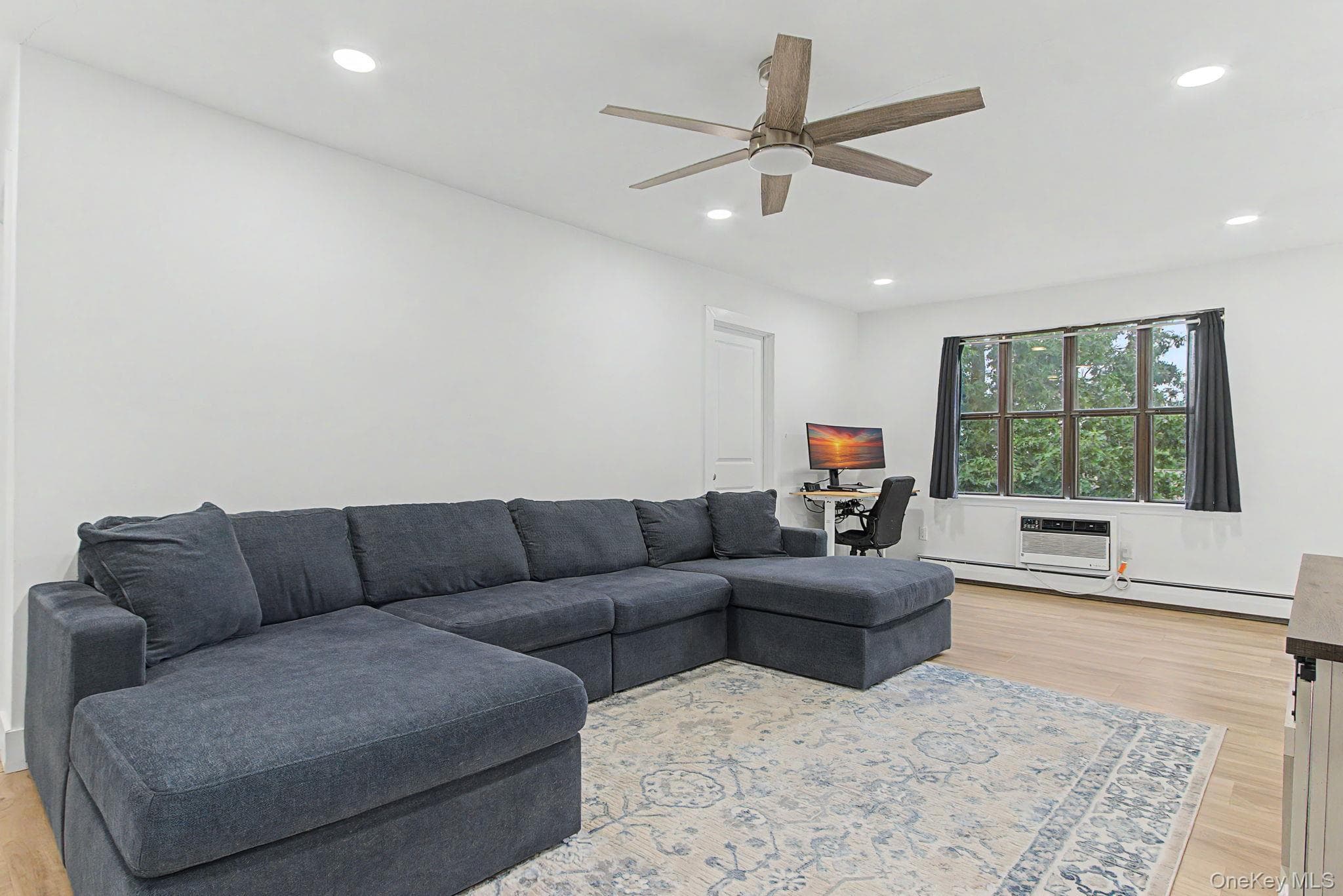 962 Sierra Vista Lane thumbnail 5