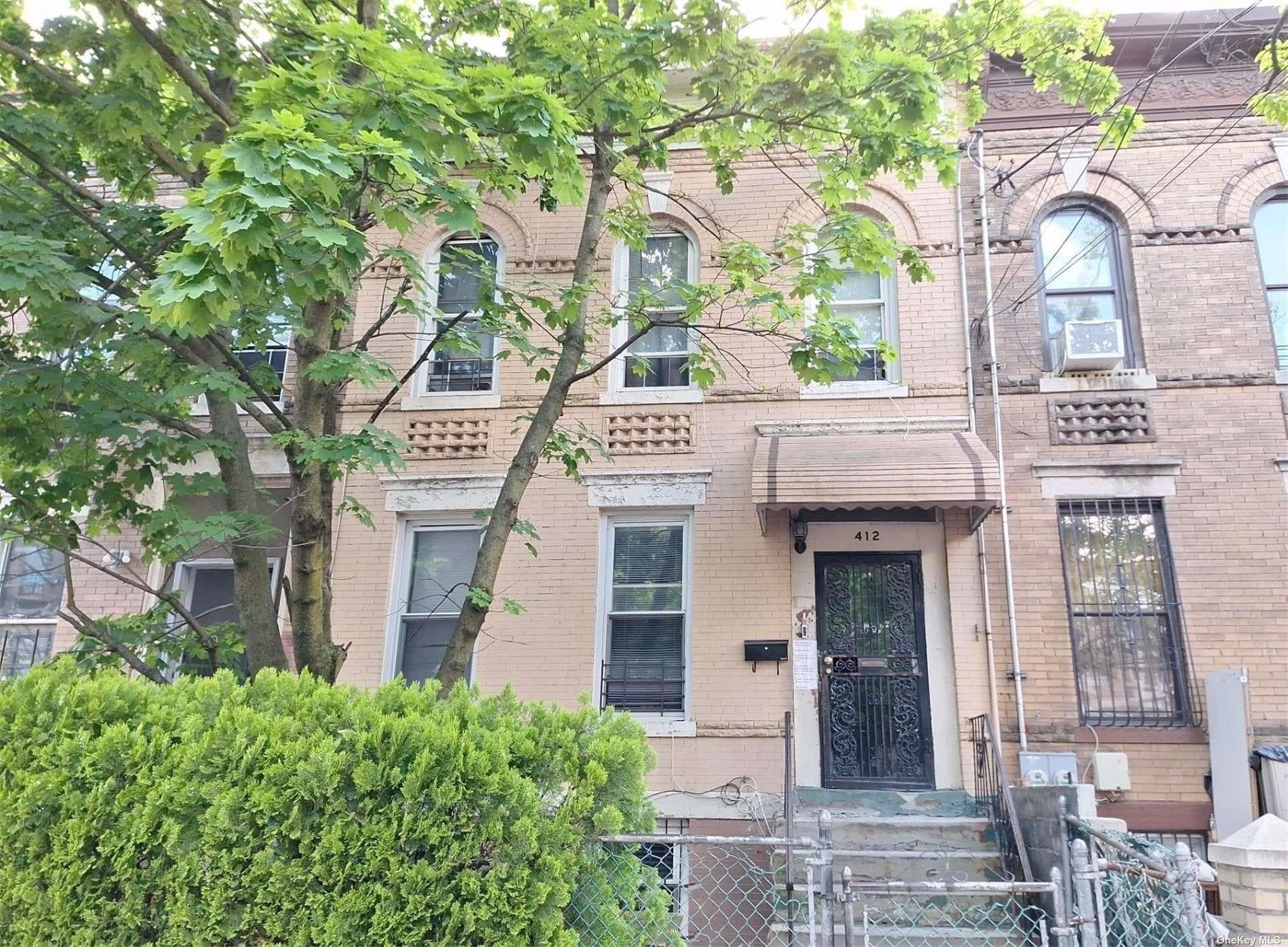 412 Bradford Street, Brooklyn