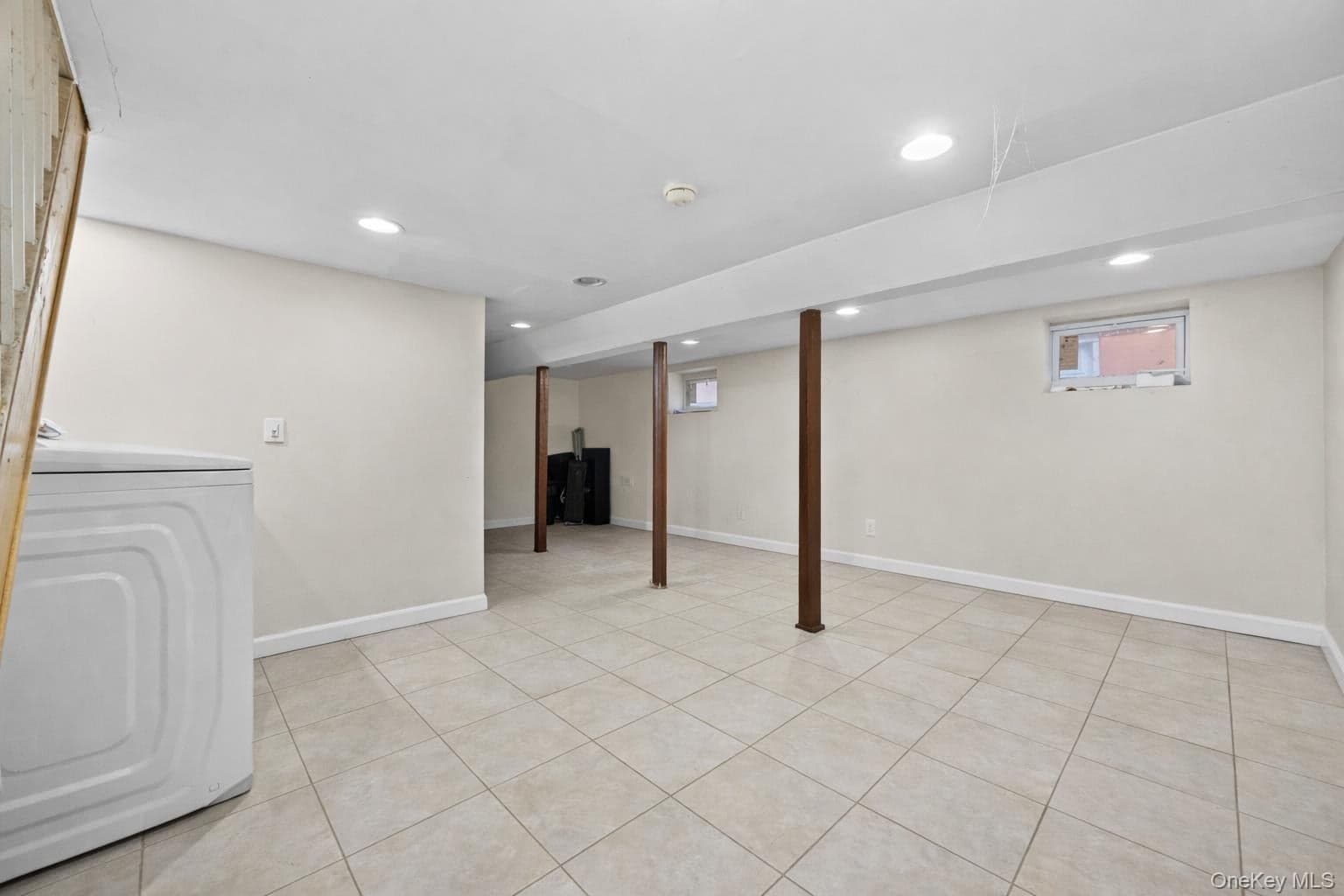 831 E 224th Street thumbnail 12
