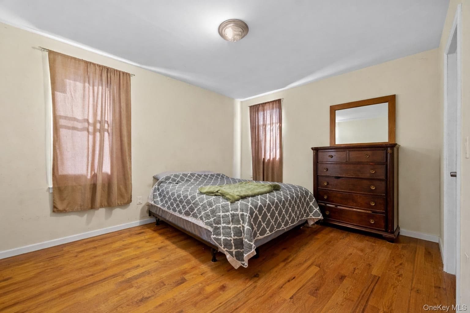 831 E 224th Street thumbnail 7