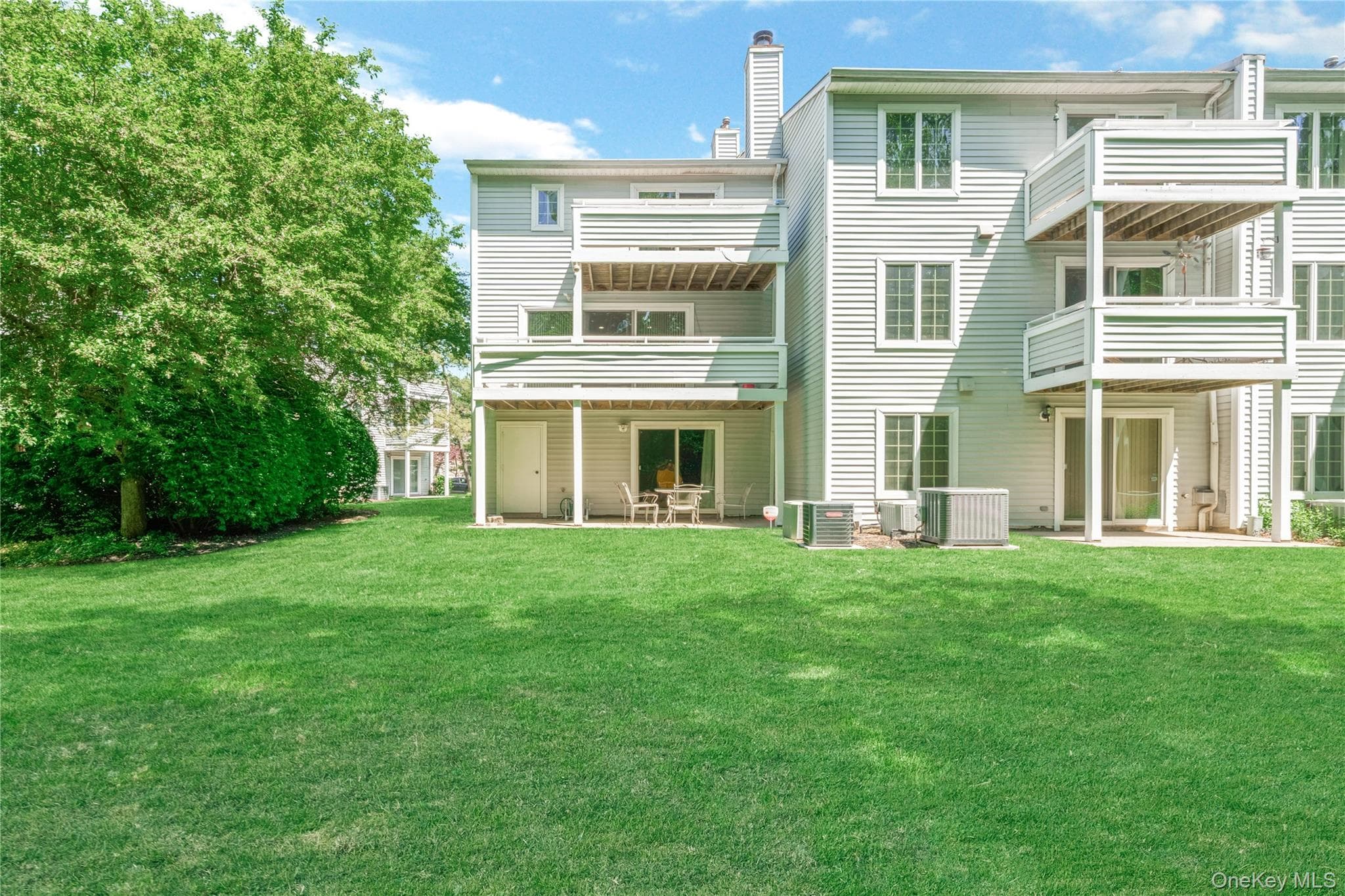 240-02 Oak Park Drive Unit: 18C thumbnail 24