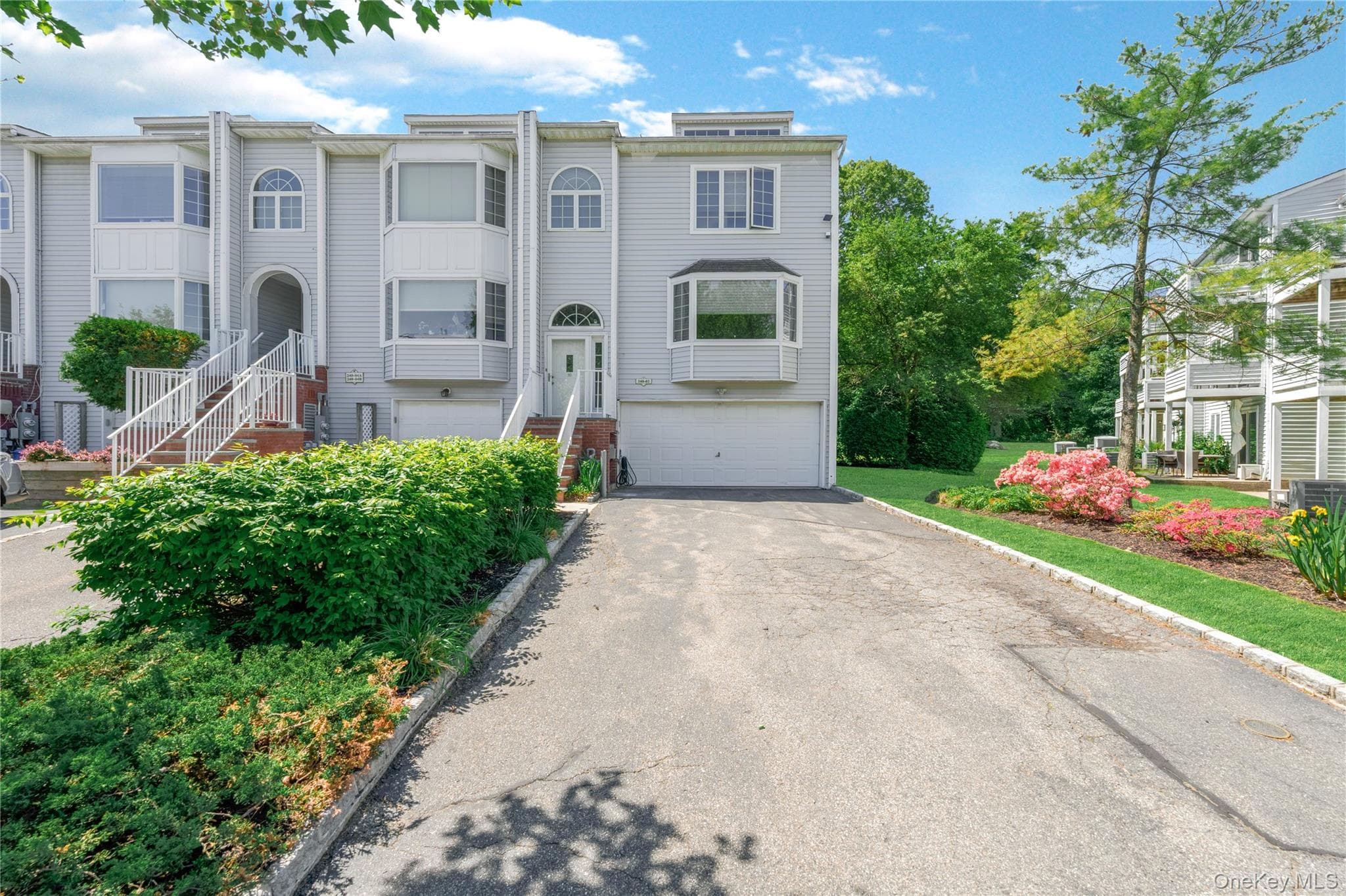 240-02 Oak Park Drive Unit: 18C thumbnail 2