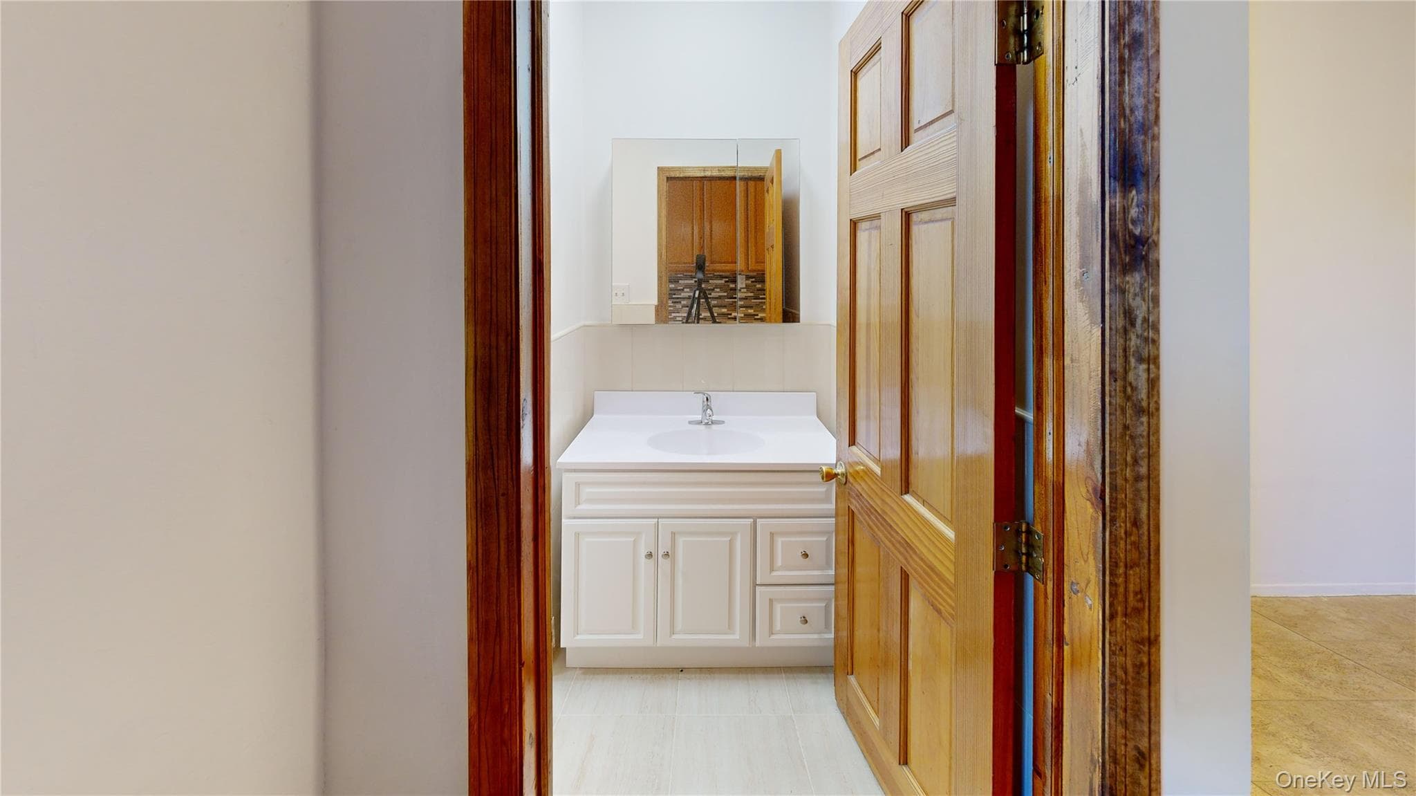 954 Manhattan Avenue thumbnail 13