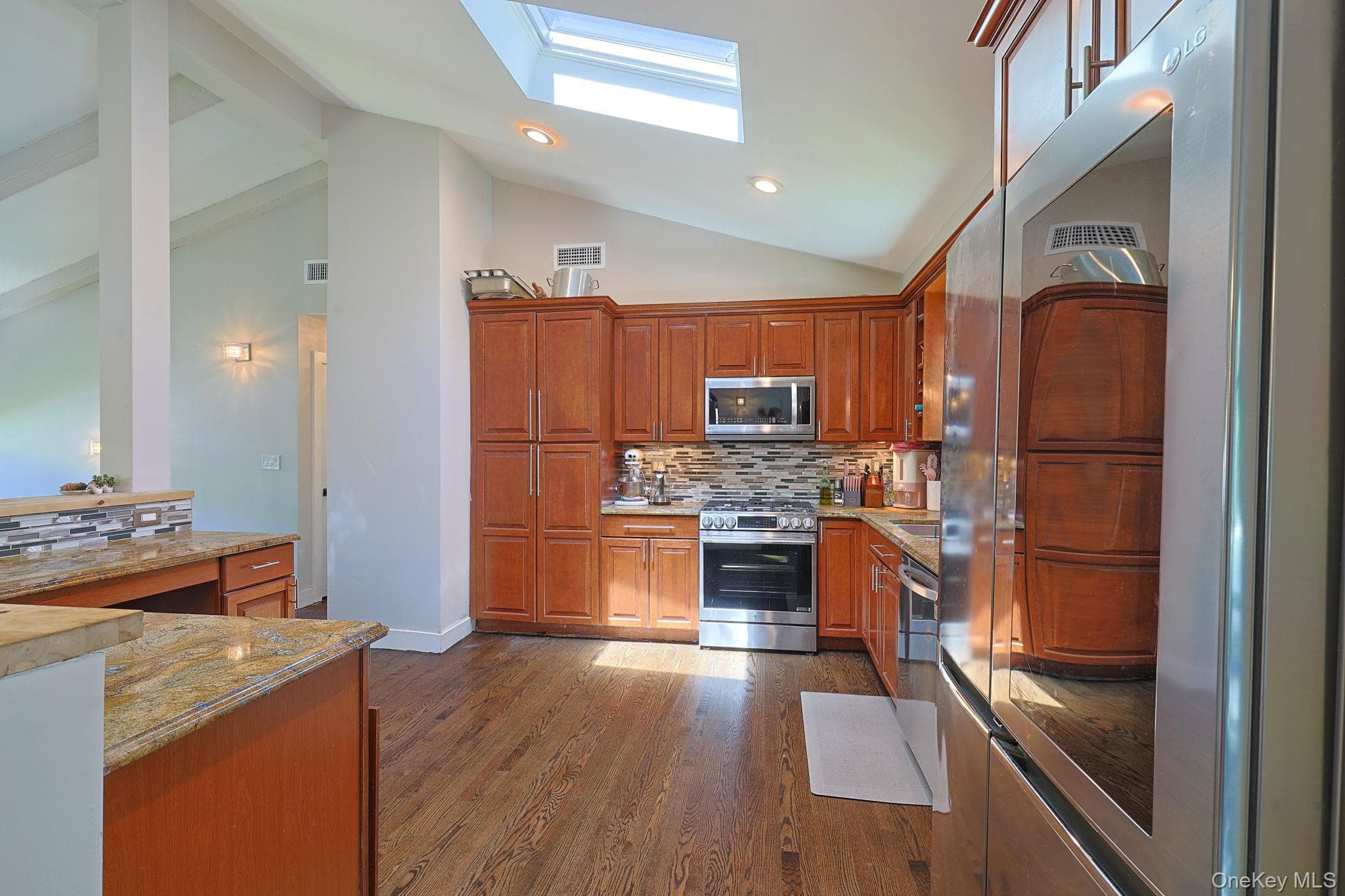 36 Lakewood Road thumbnail 11