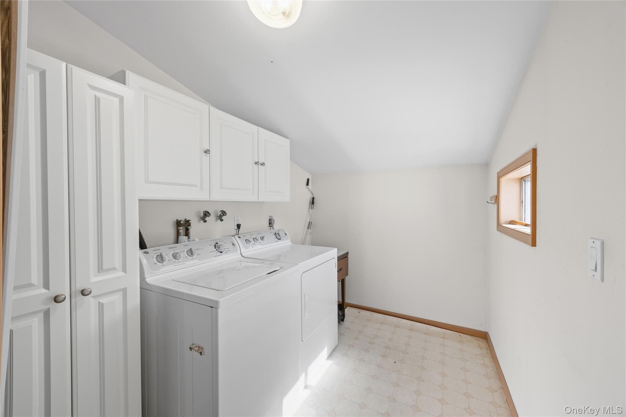 271 Forest Avenue thumbnail 20