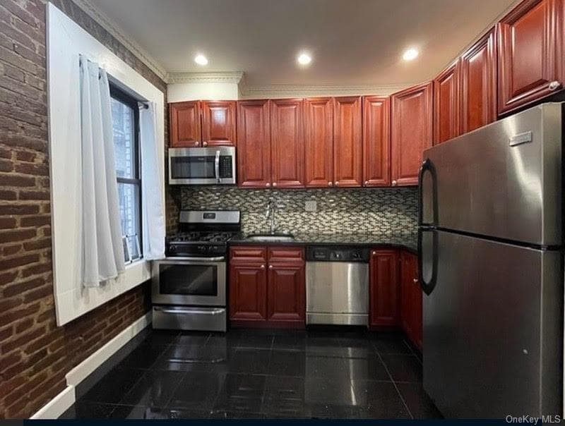 21-06 35th Street Unit: 3C thumbnail 4