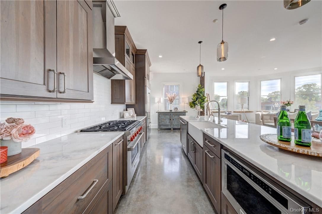 226 Main Street Unit: 301 thumbnail 16