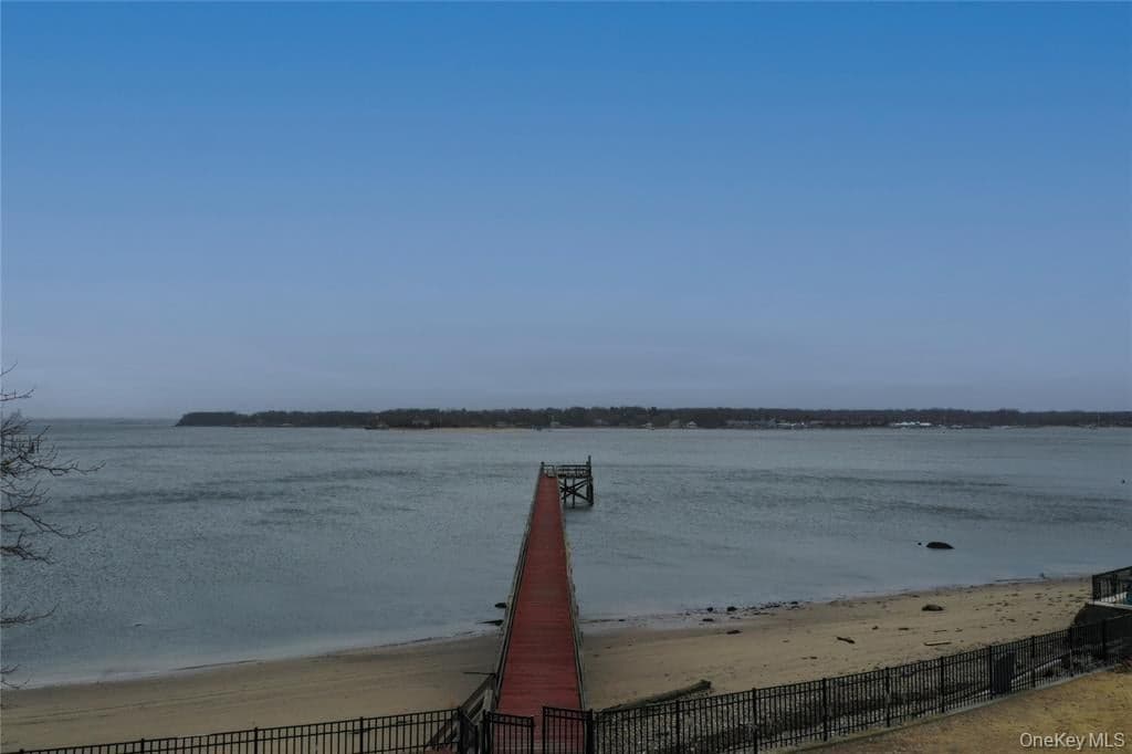 31 Harbour Road thumbnail 4