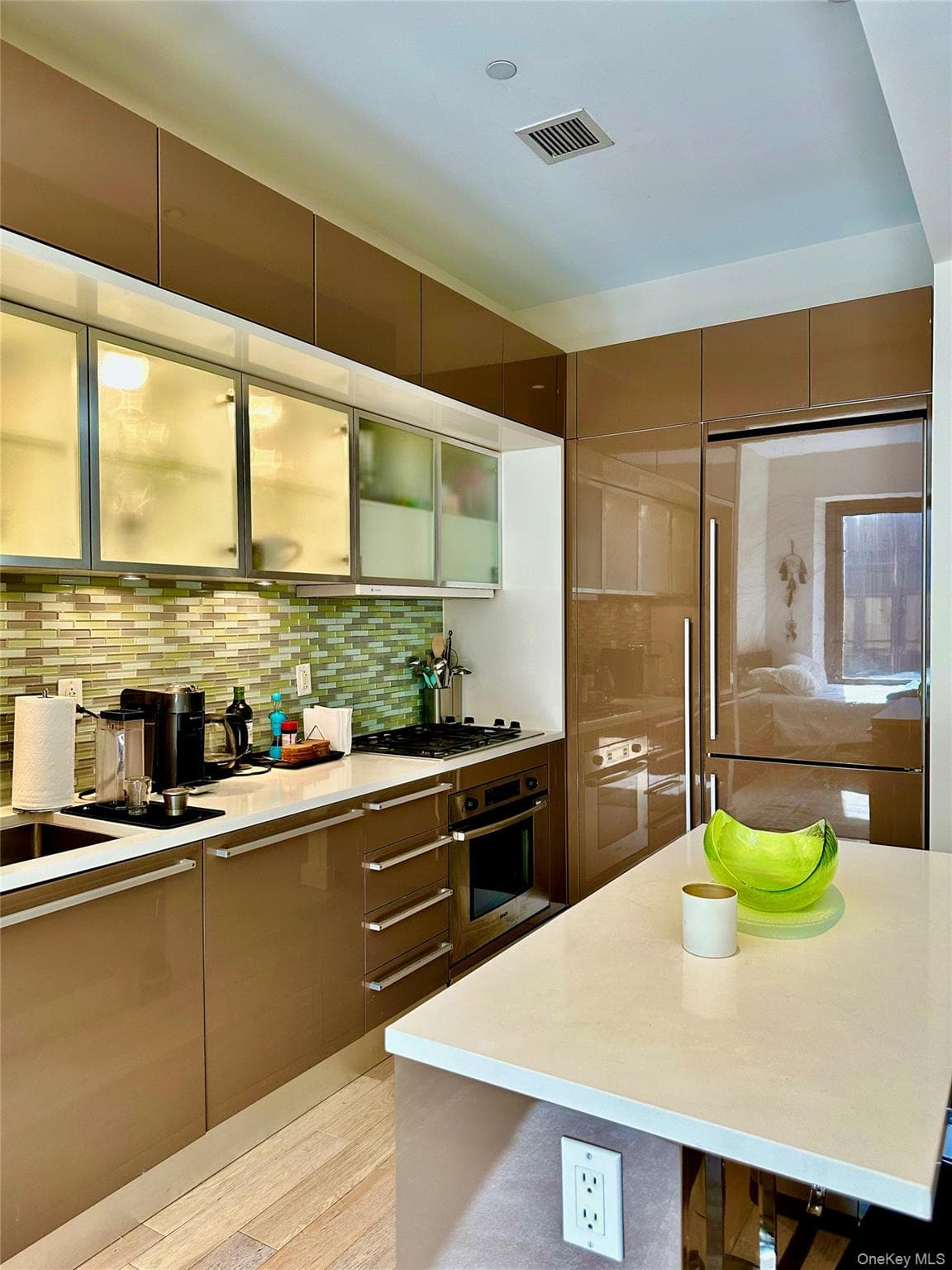 75 Wall Street Unit: 26Q thumbnail 2