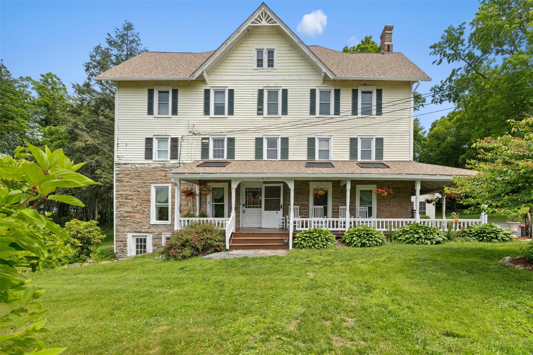 346 Crescent Avenue thumbnail 2