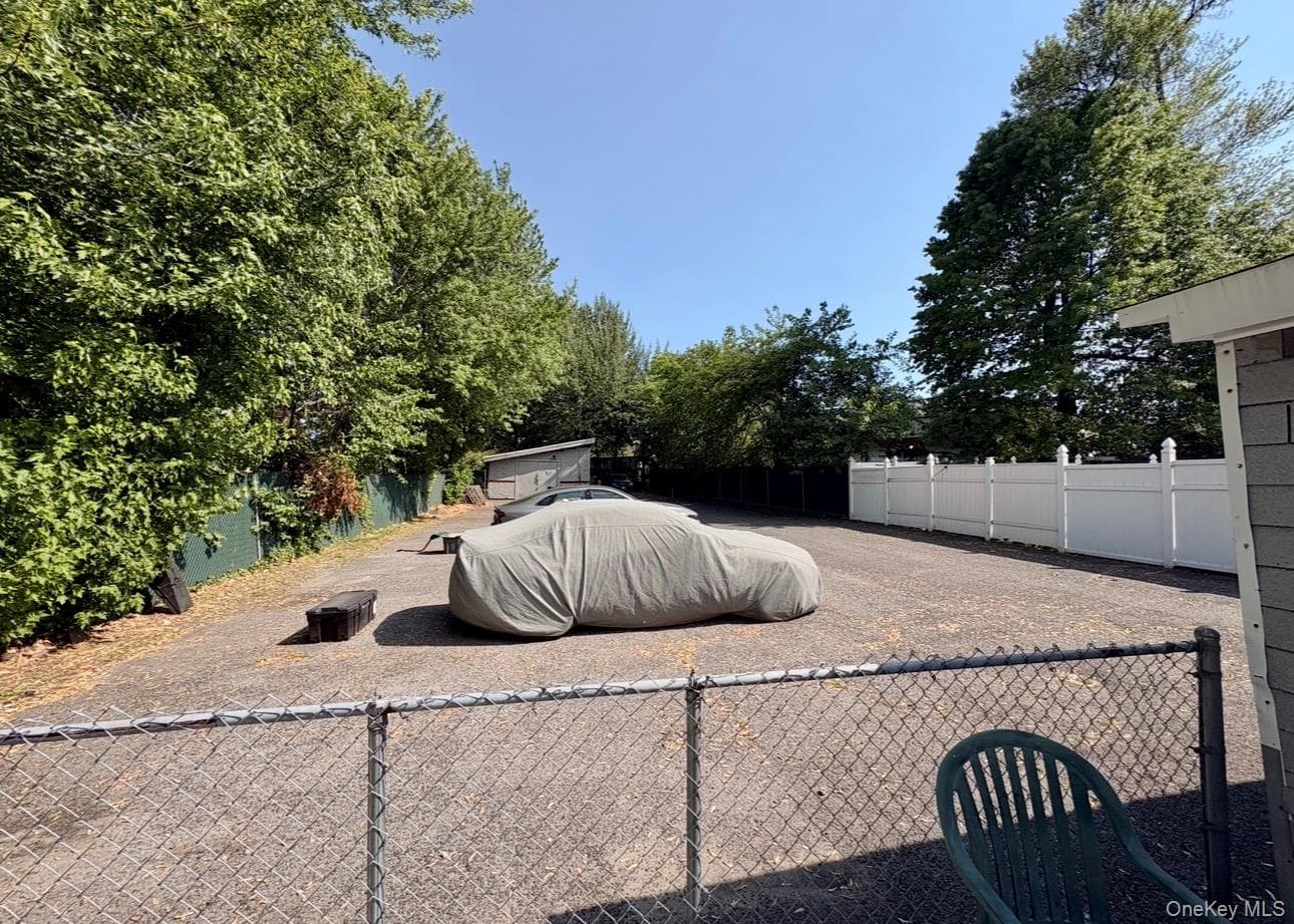 2910 Baisley Avenue thumbnail 21