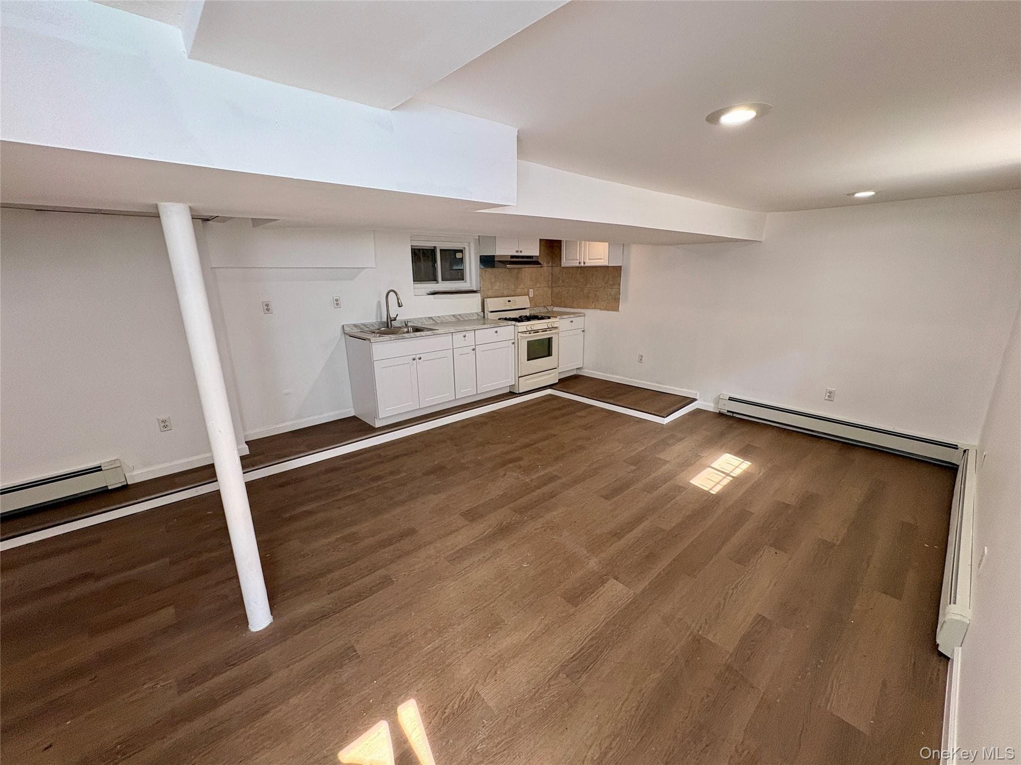 2910 Baisley Avenue thumbnail 15