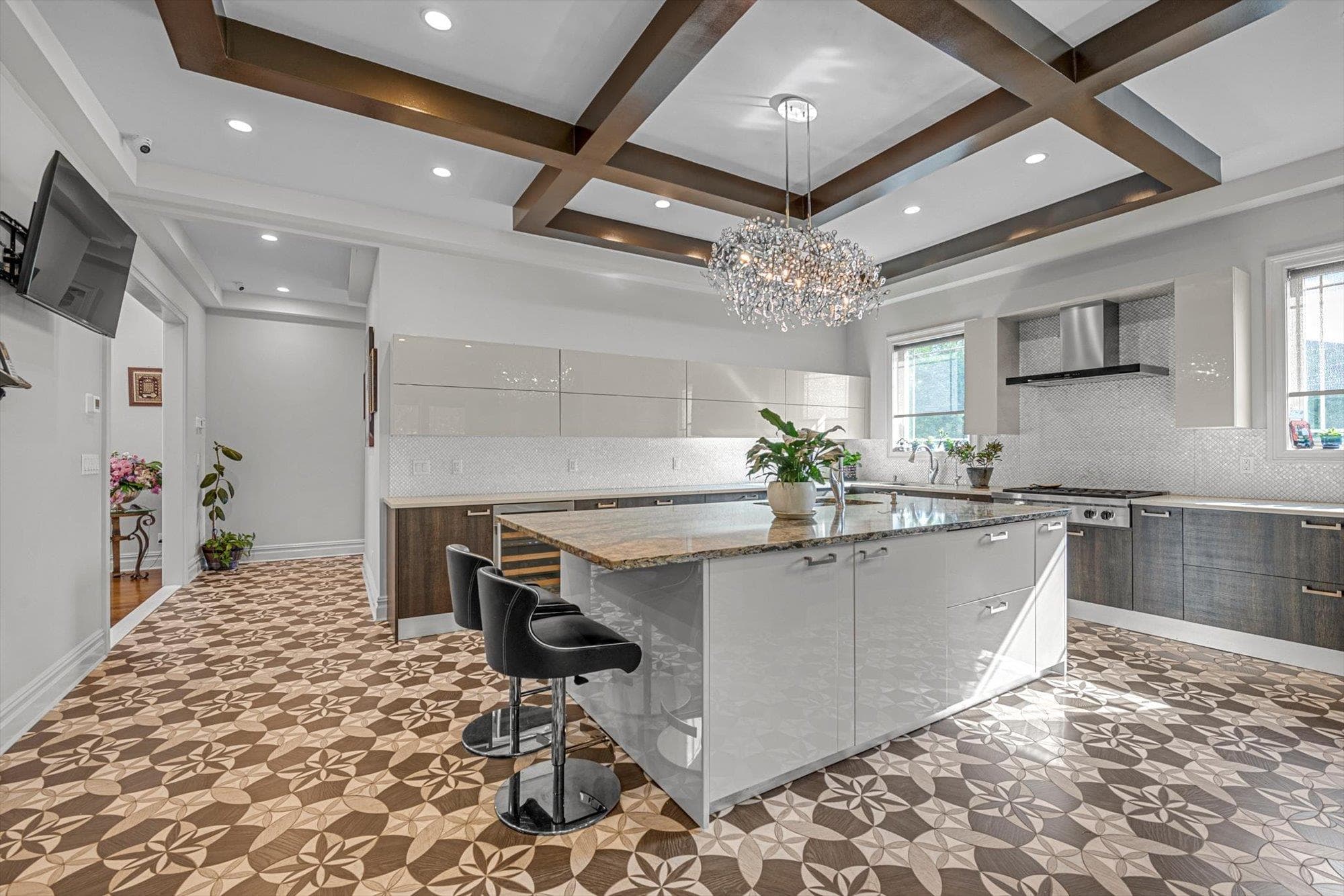 185 Dolphin Drive thumbnail 9