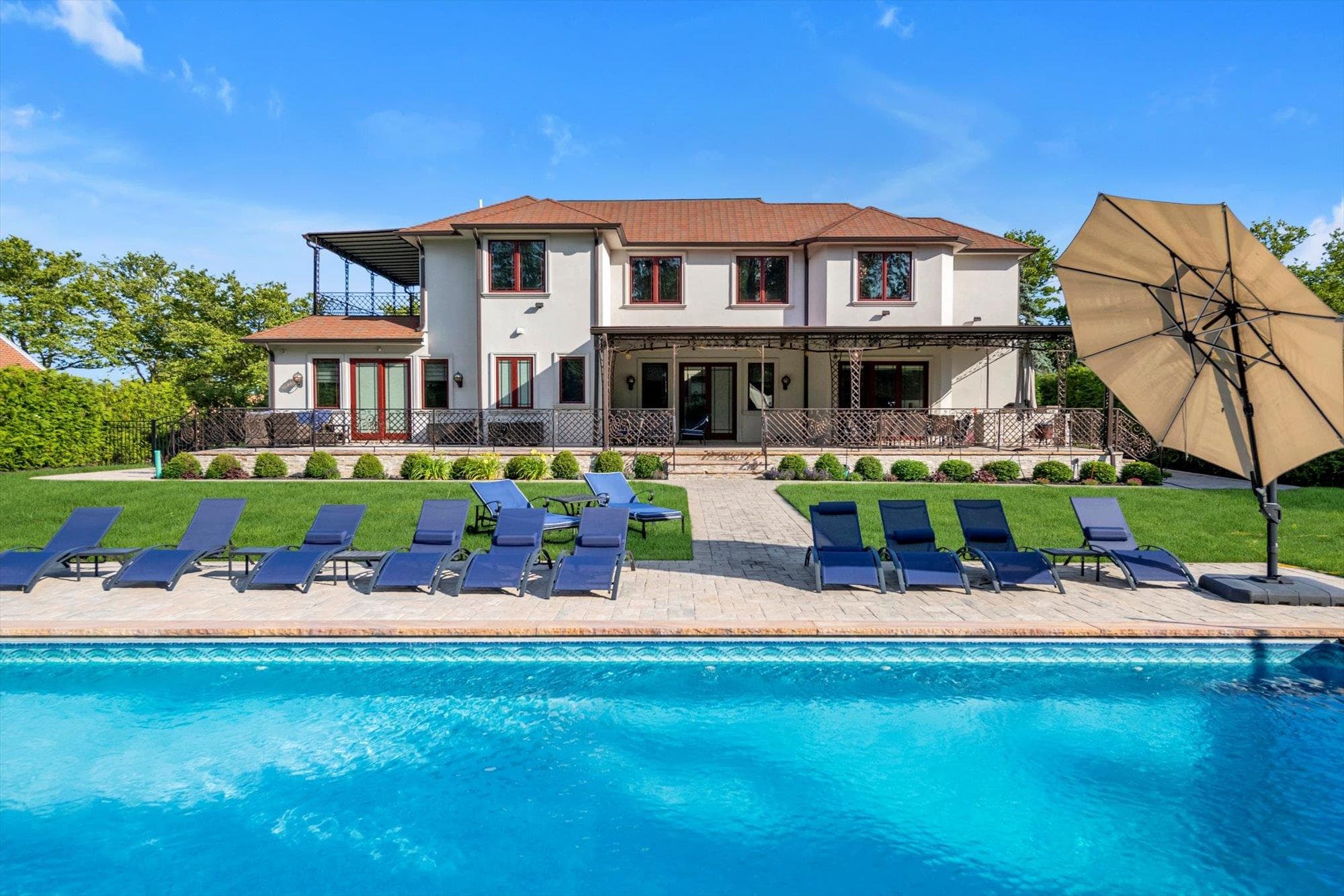 185 Dolphin Drive thumbnail 35