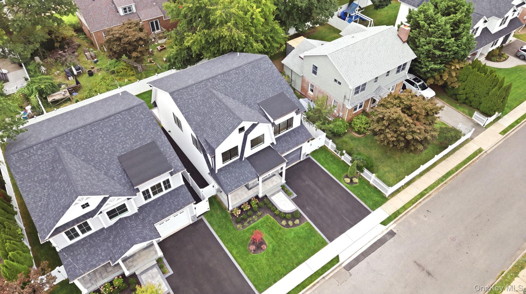 404 Langley Avenue thumbnail 42
