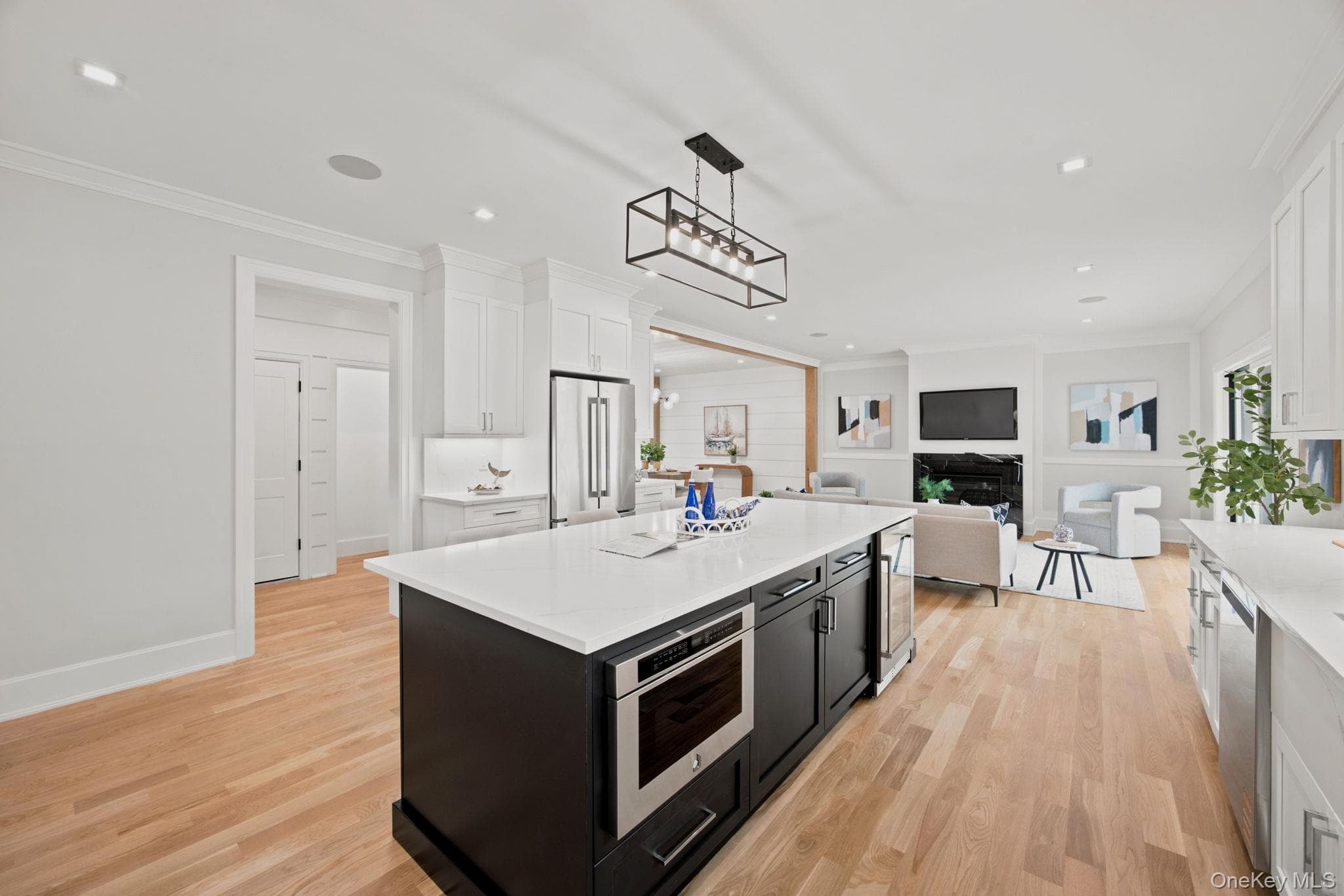 404 Langley Avenue thumbnail 15