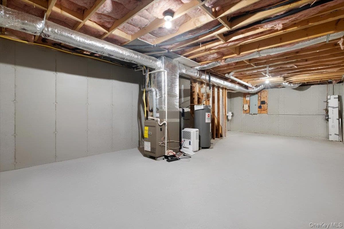 307 Alexandra Court thumbnail 38