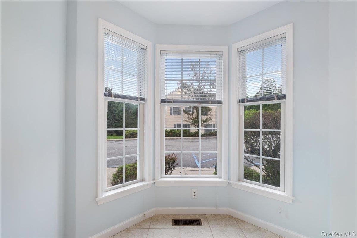 307 Alexandra Court thumbnail 21