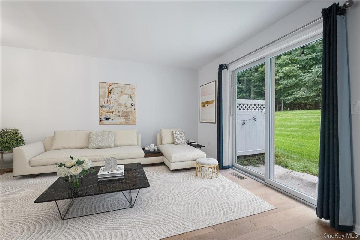 307 Alexandra Court thumbnail 7