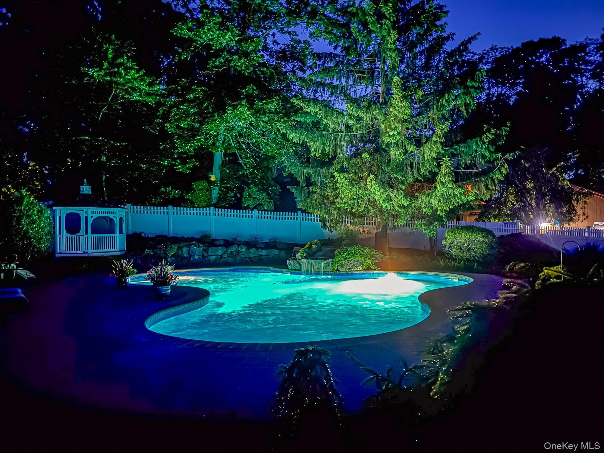 130 N Country Road thumbnail 28