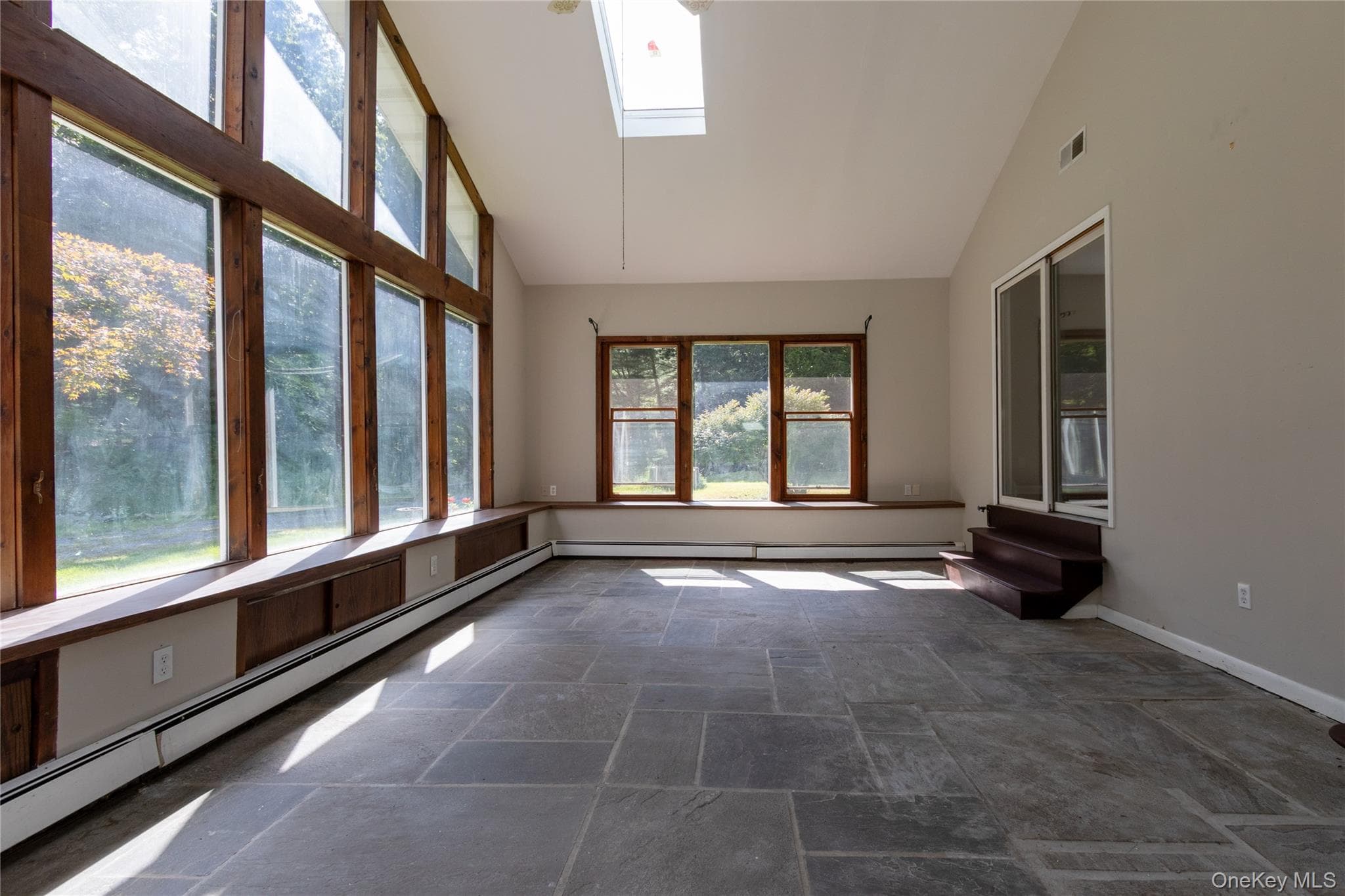 17 Molland Drive thumbnail 7