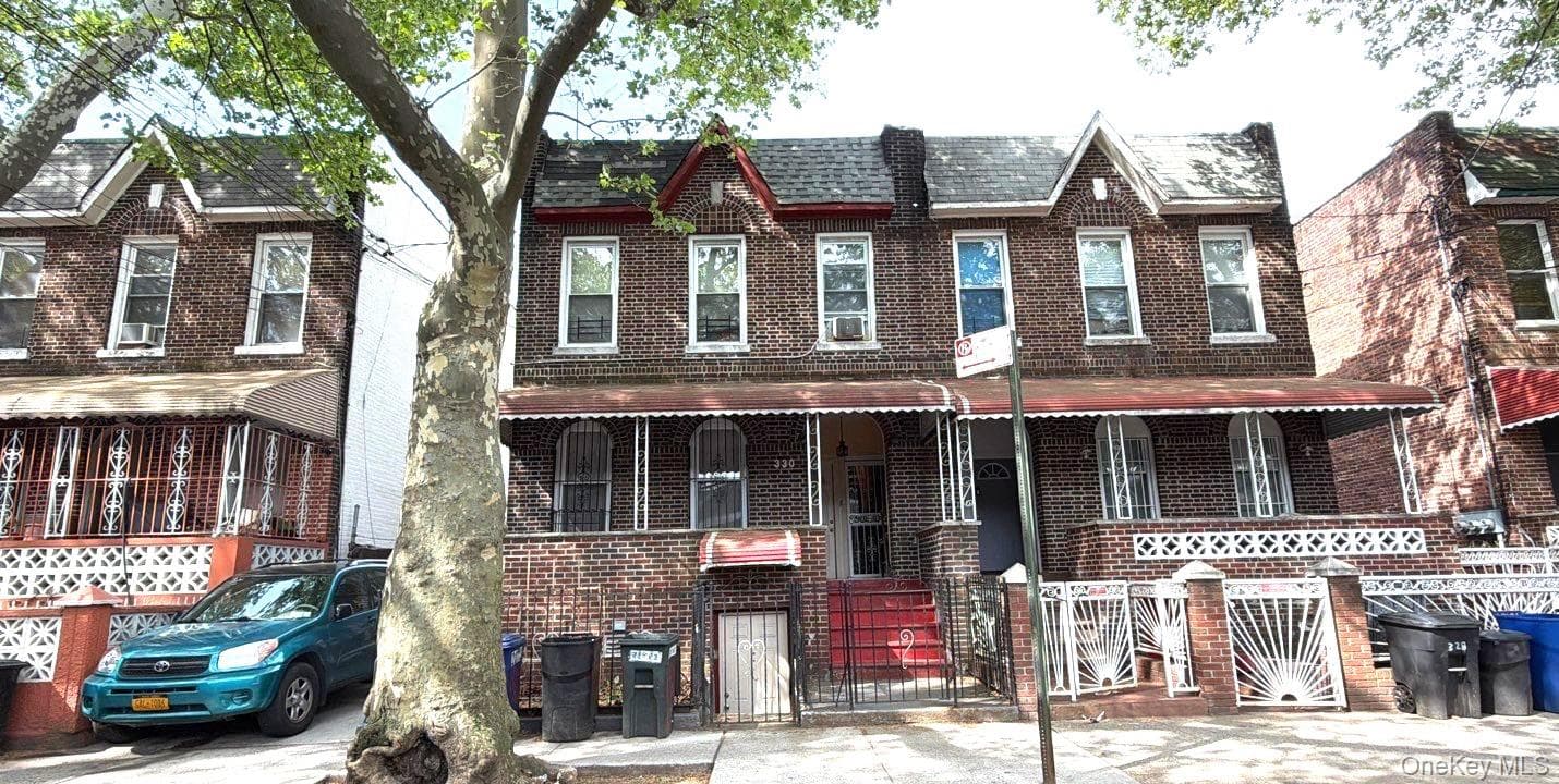 330 E 91st Street thumbnail 3