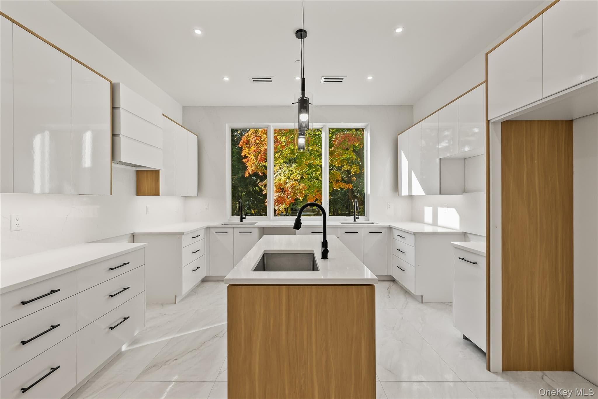 17 Jay Street Unit: 202 thumbnail 14