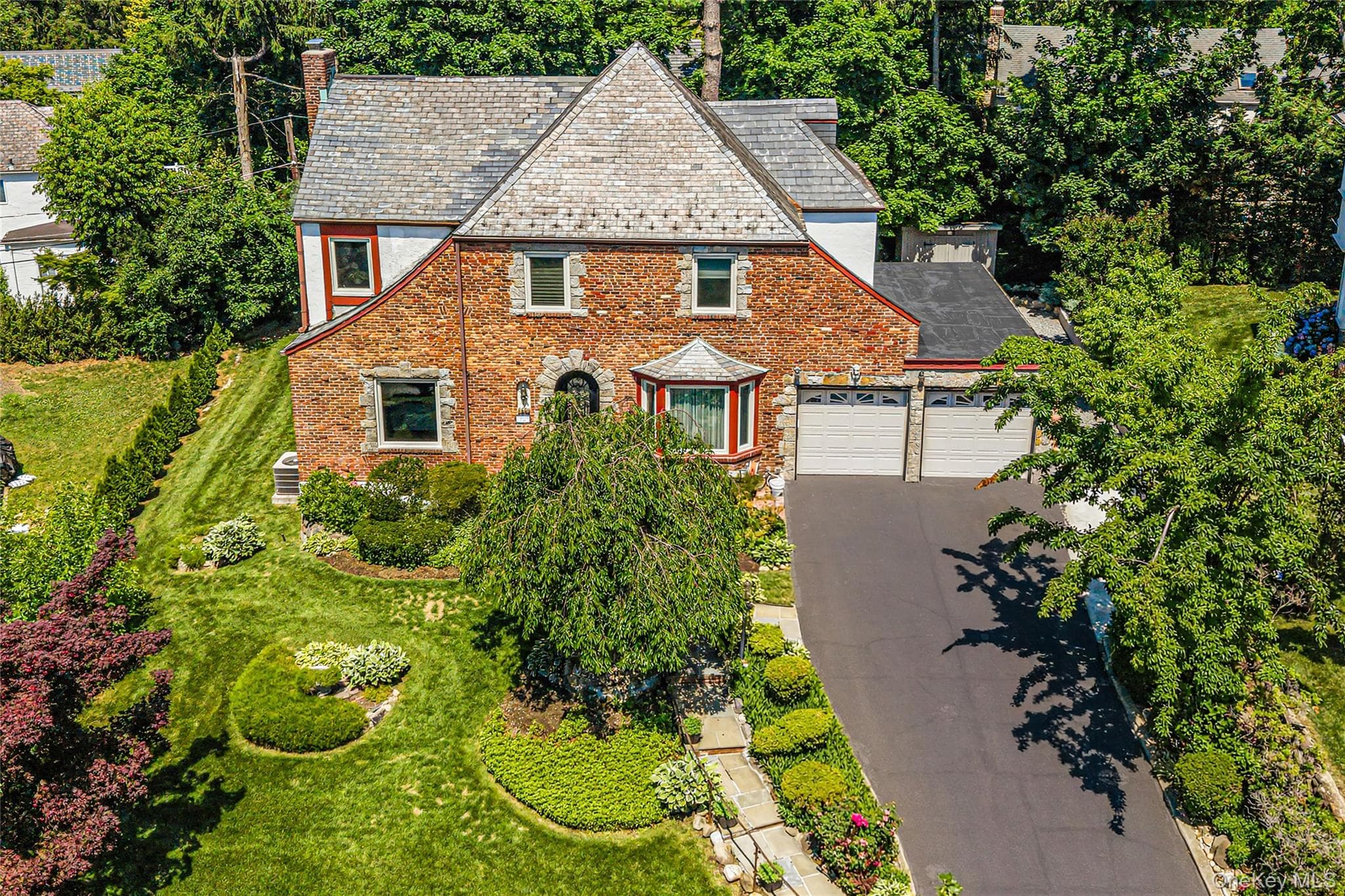 36 Strathmore Road photo 1