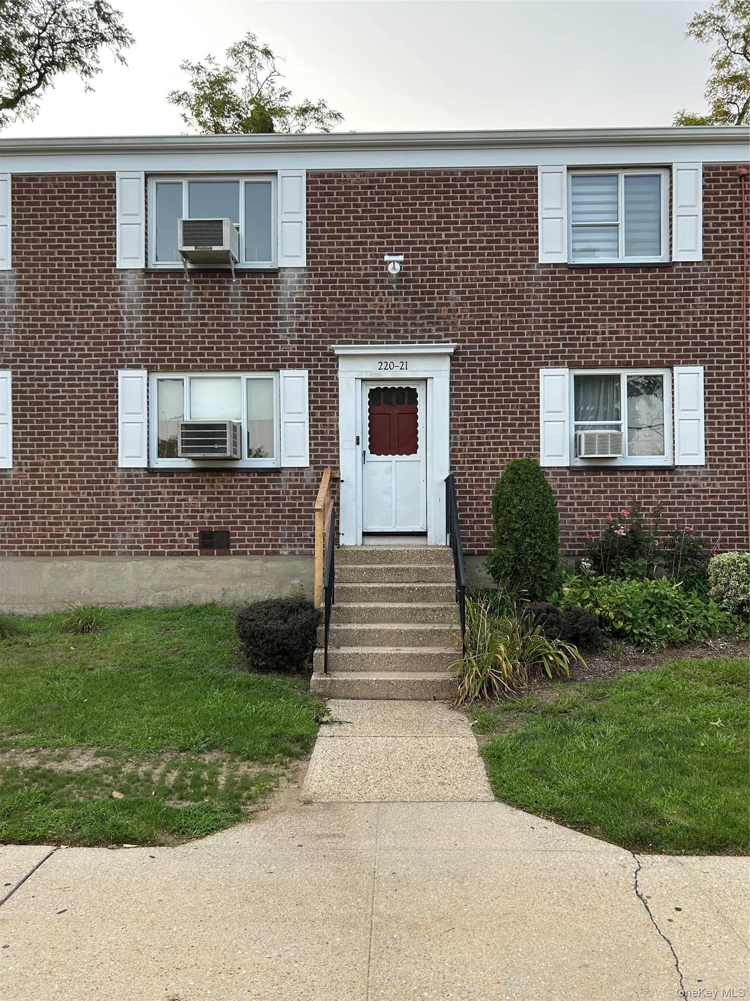 220-21 Hillside Avenue Unit: Upper thumbnail 2