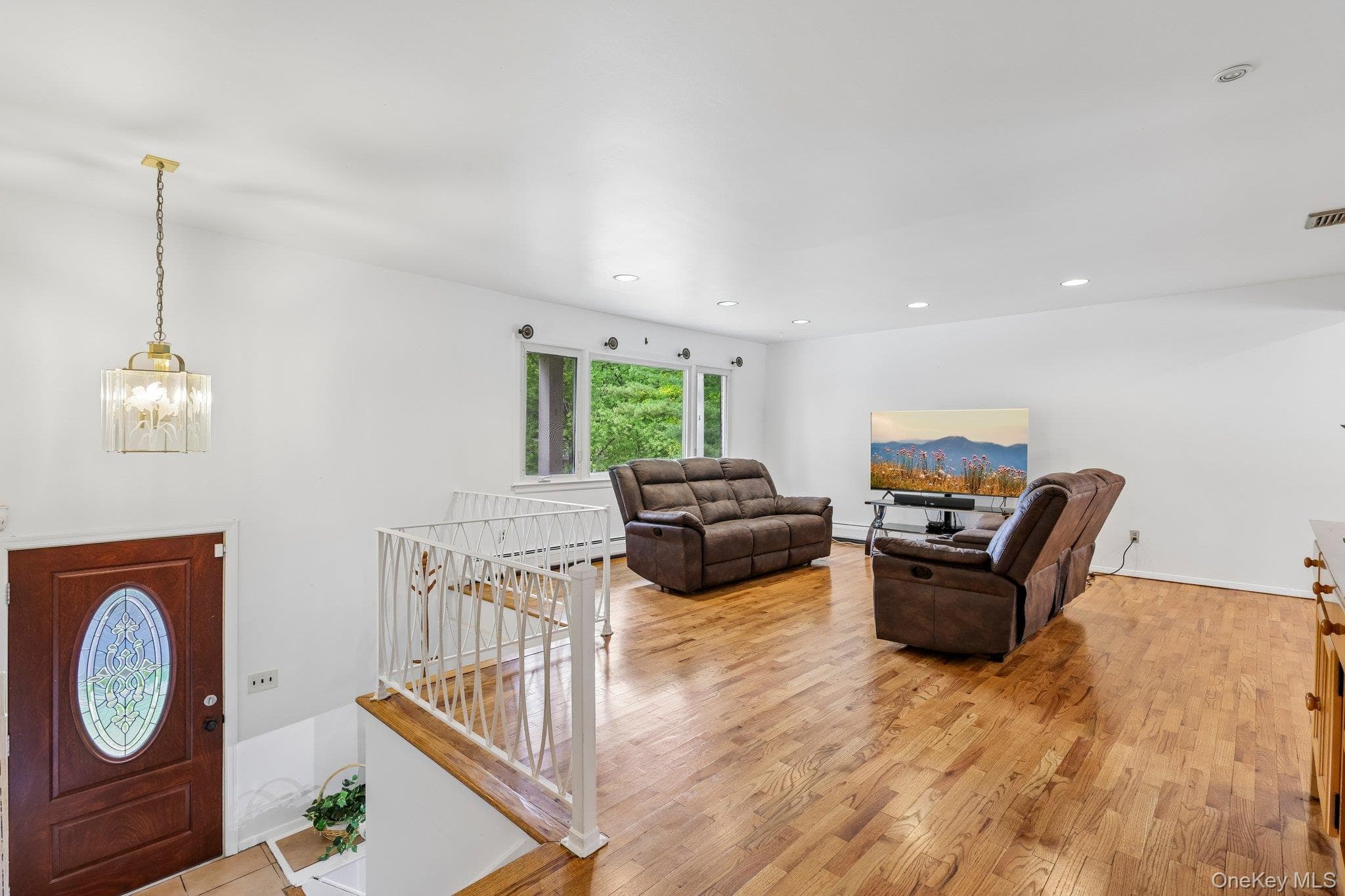 82 Branchville Road thumbnail 4