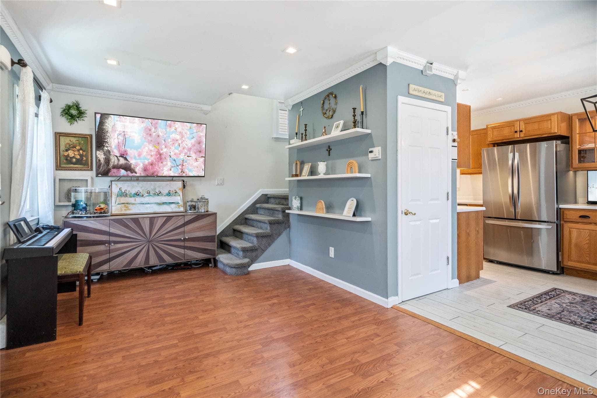 422 Myrtle Avenue thumbnail 4