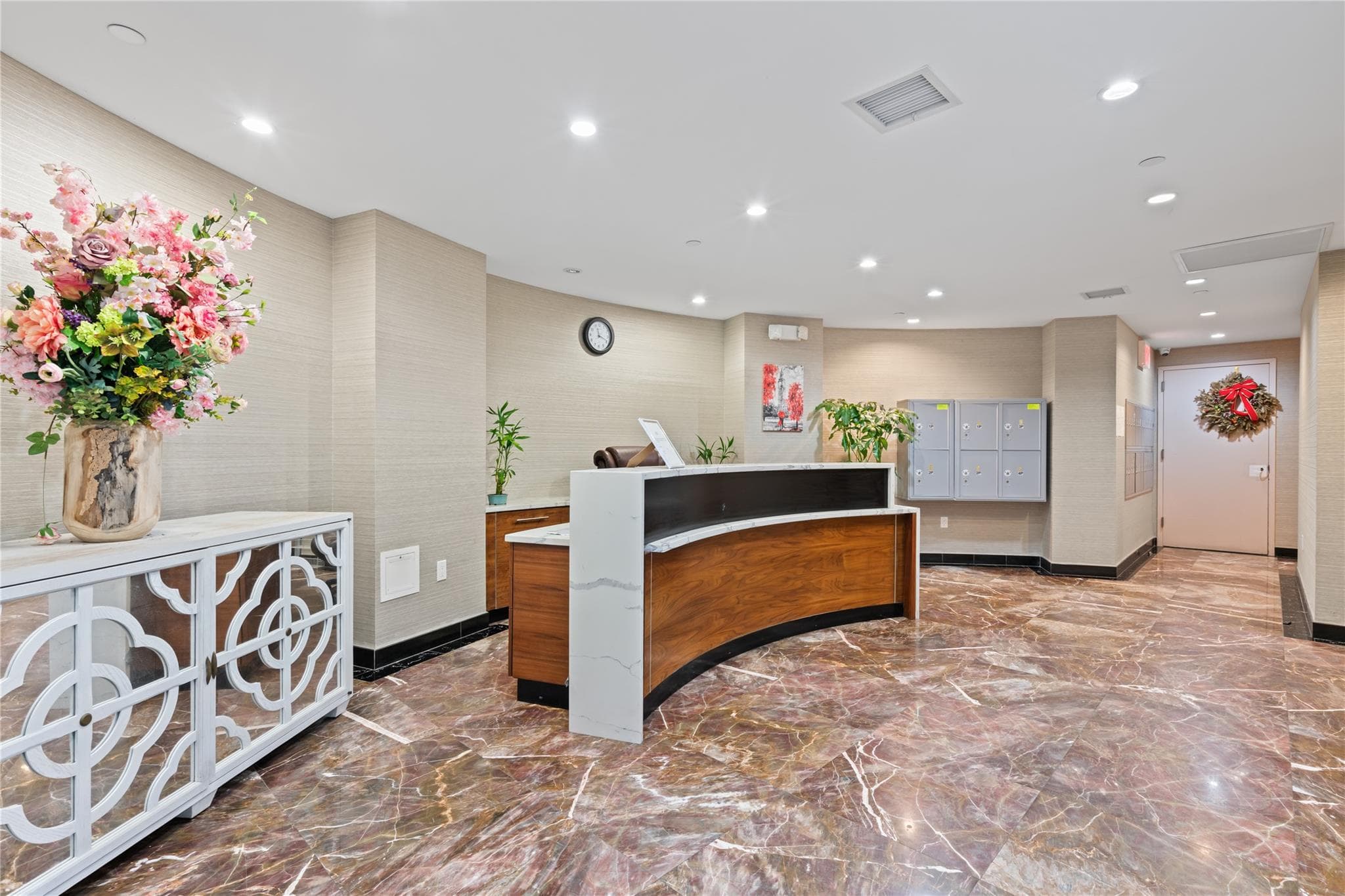 136-46 41st Avenue Unit: 6A thumbnail 3