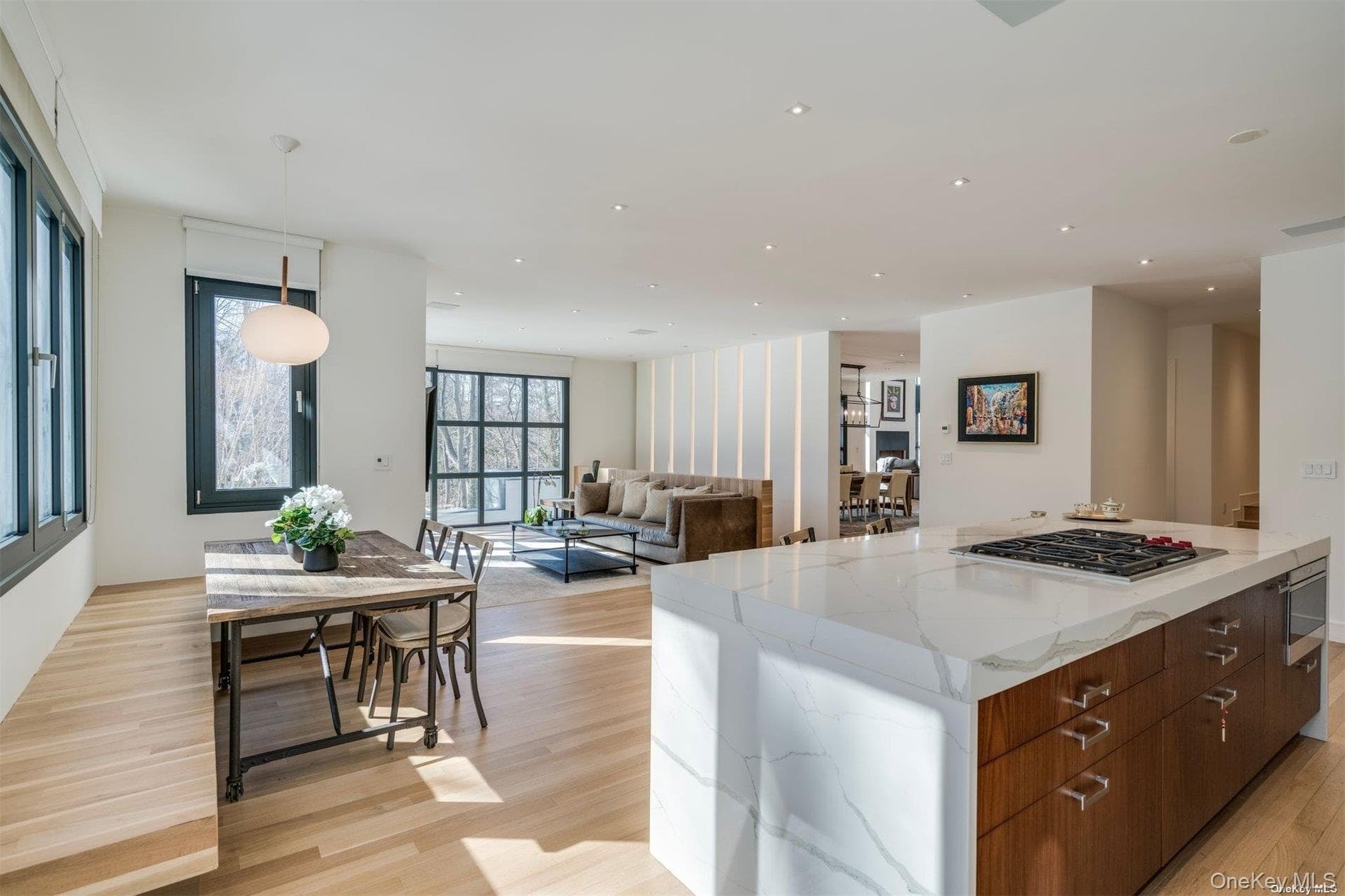 8 Frost Creek Drive thumbnail 12