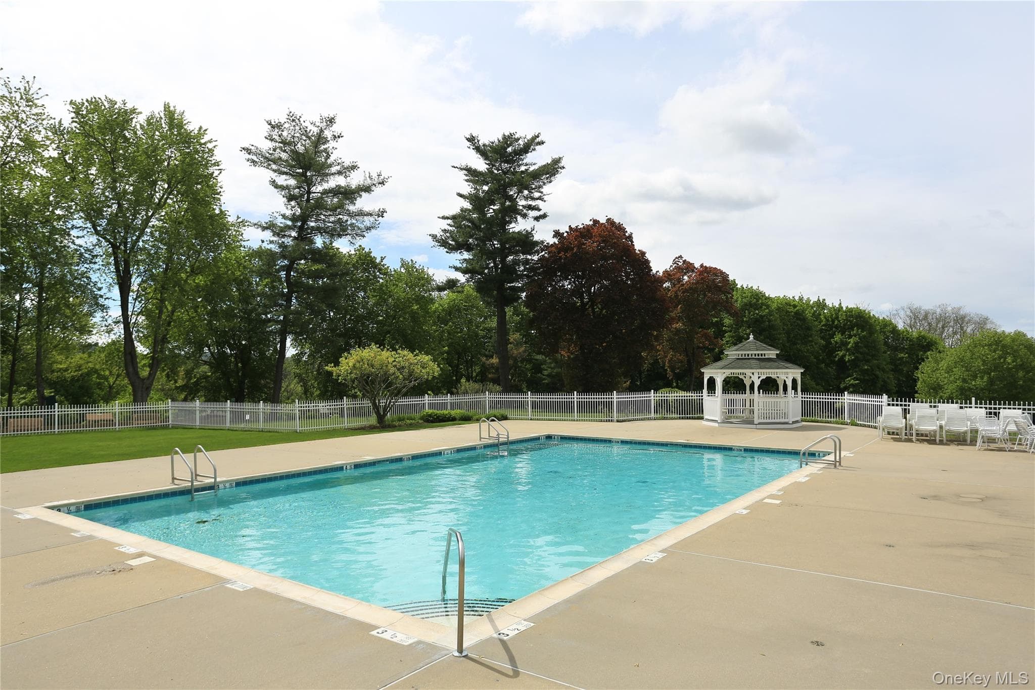 23 Bayberry Drive thumbnail 26