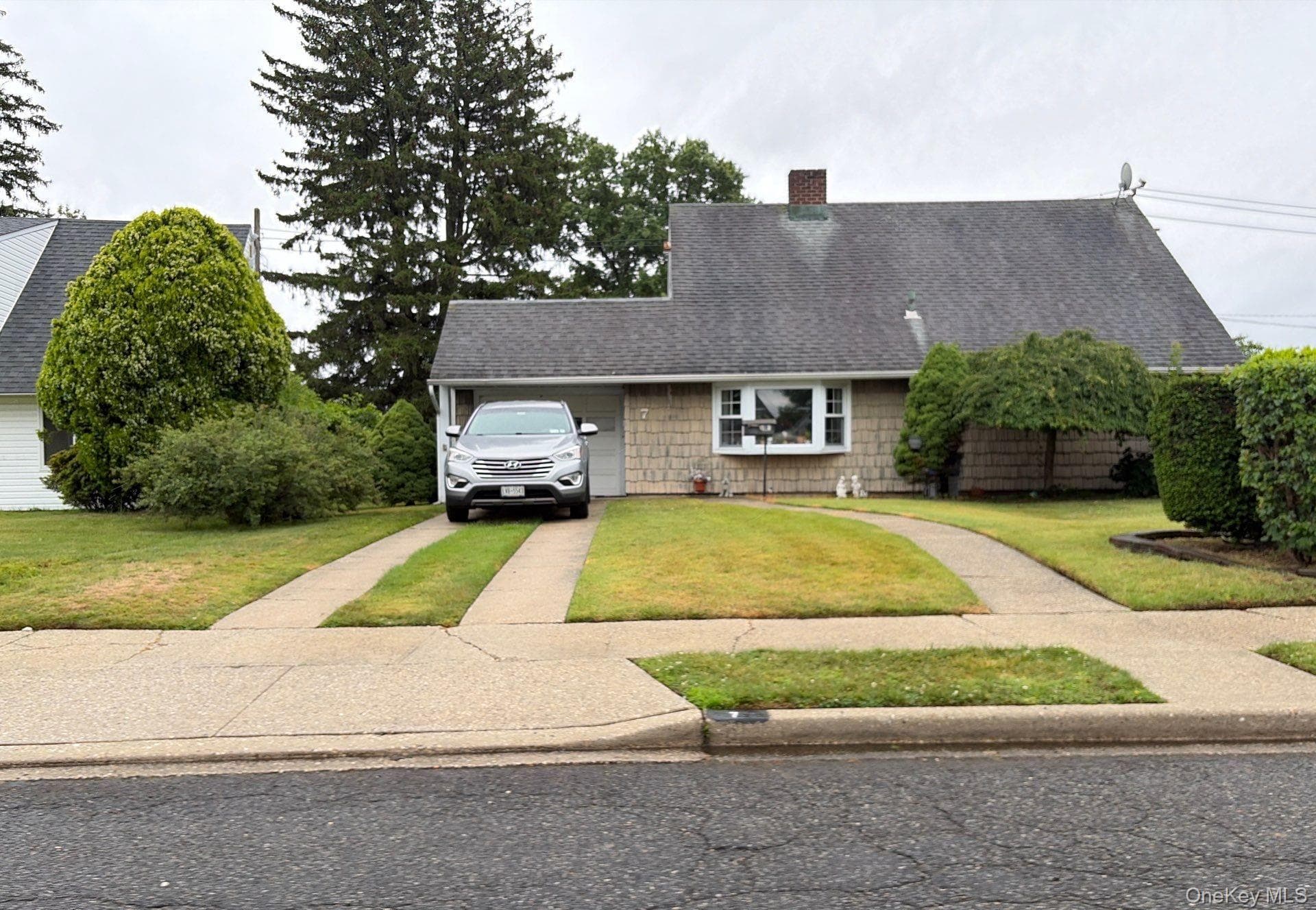 7 Mockingbird Lane photo 1