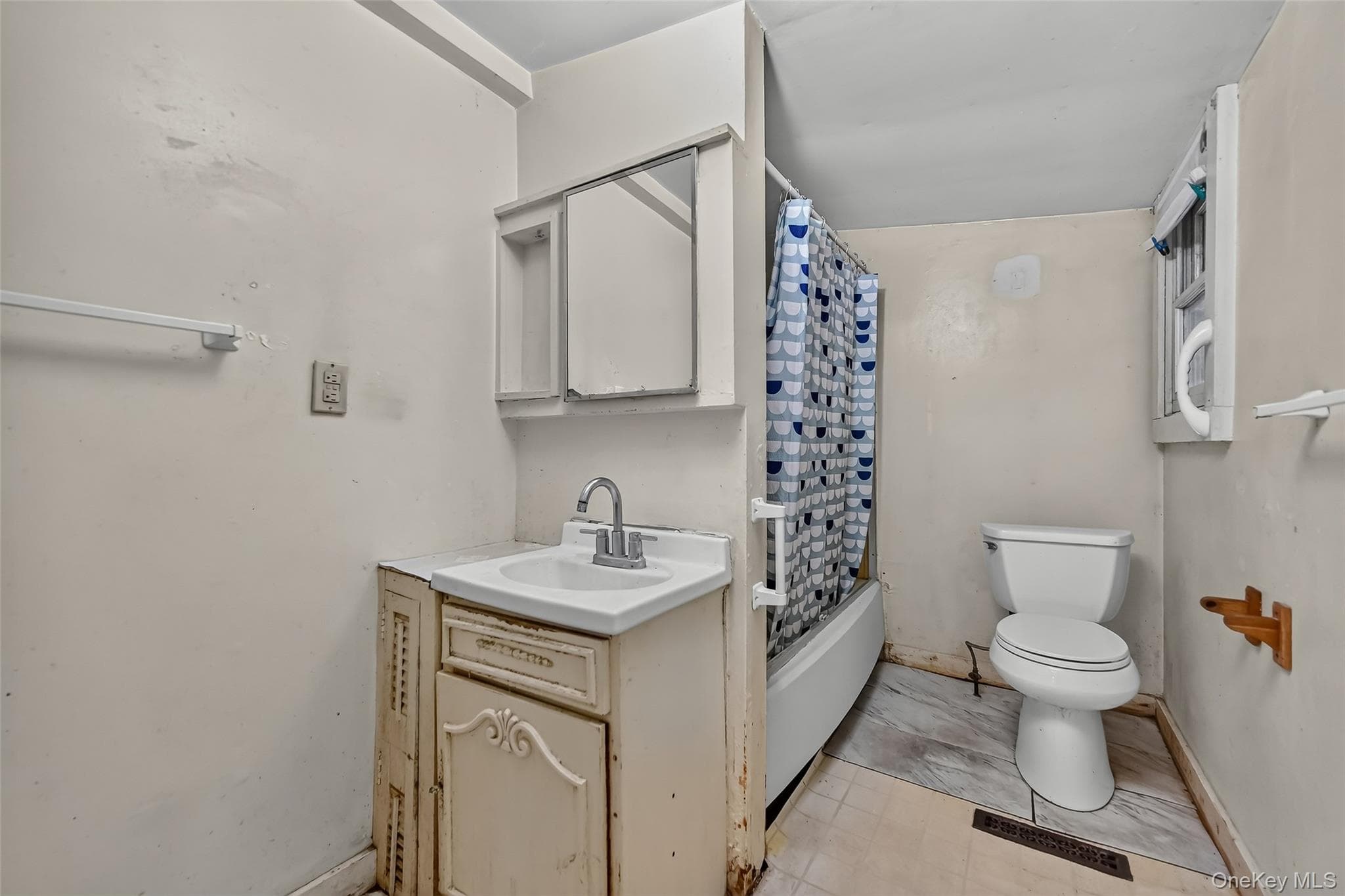 4 Benview Road thumbnail 19