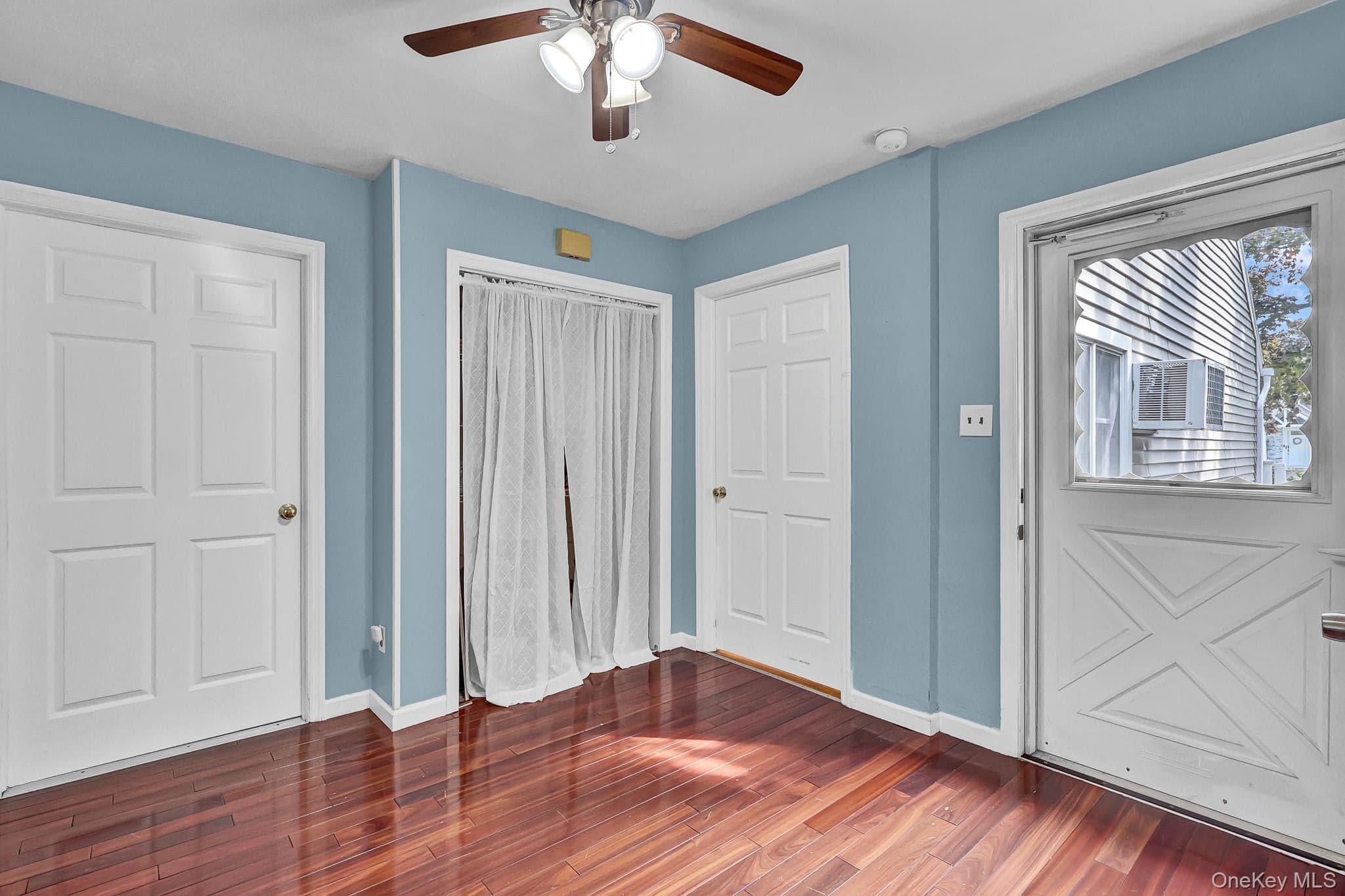 948 Simon Place thumbnail 20