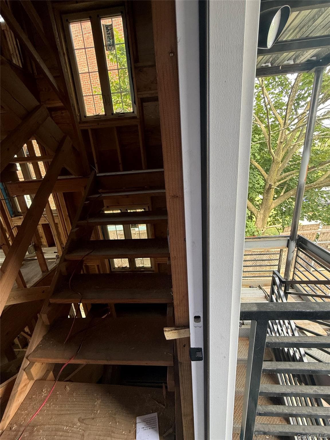 9430 Albert Road thumbnail 11