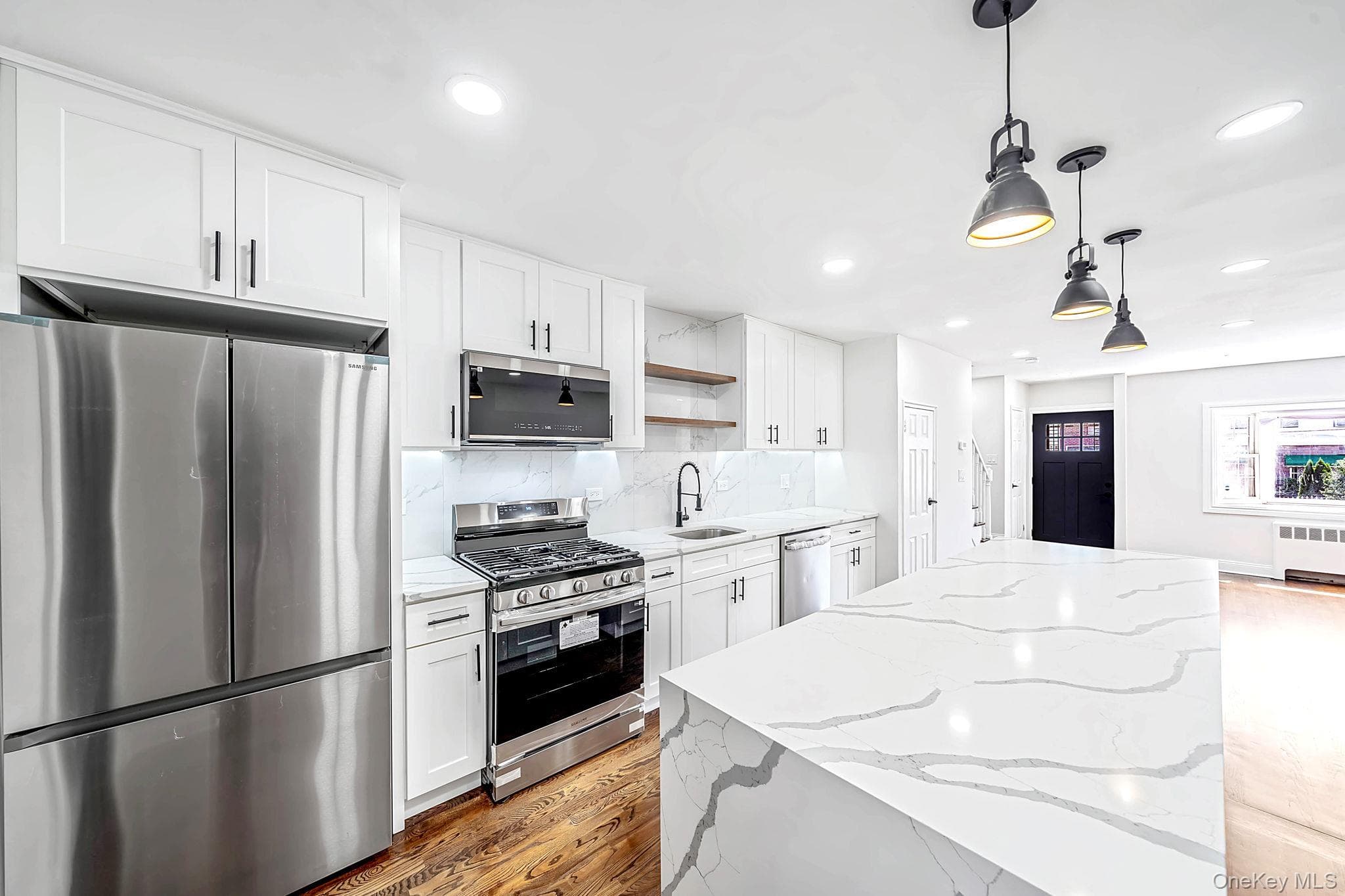 4059 Paulding Avenue thumbnail 8