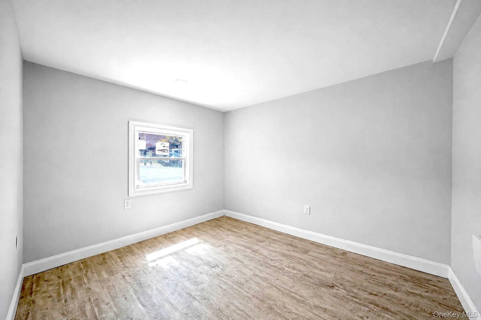 4059 Paulding Avenue thumbnail 33