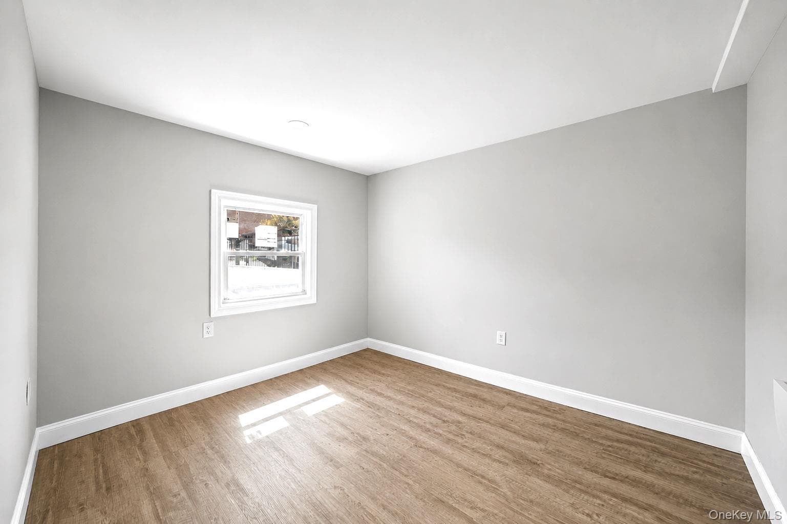 4059 Paulding Avenue thumbnail 34
