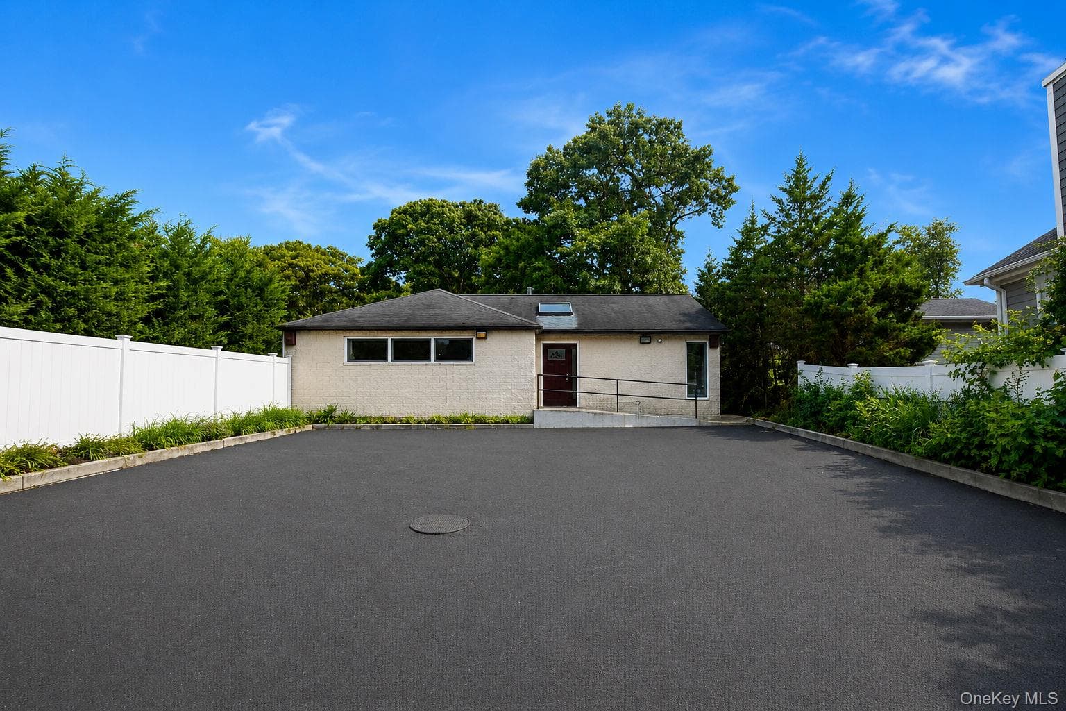362 Mooney Pond Road thumbnail 4