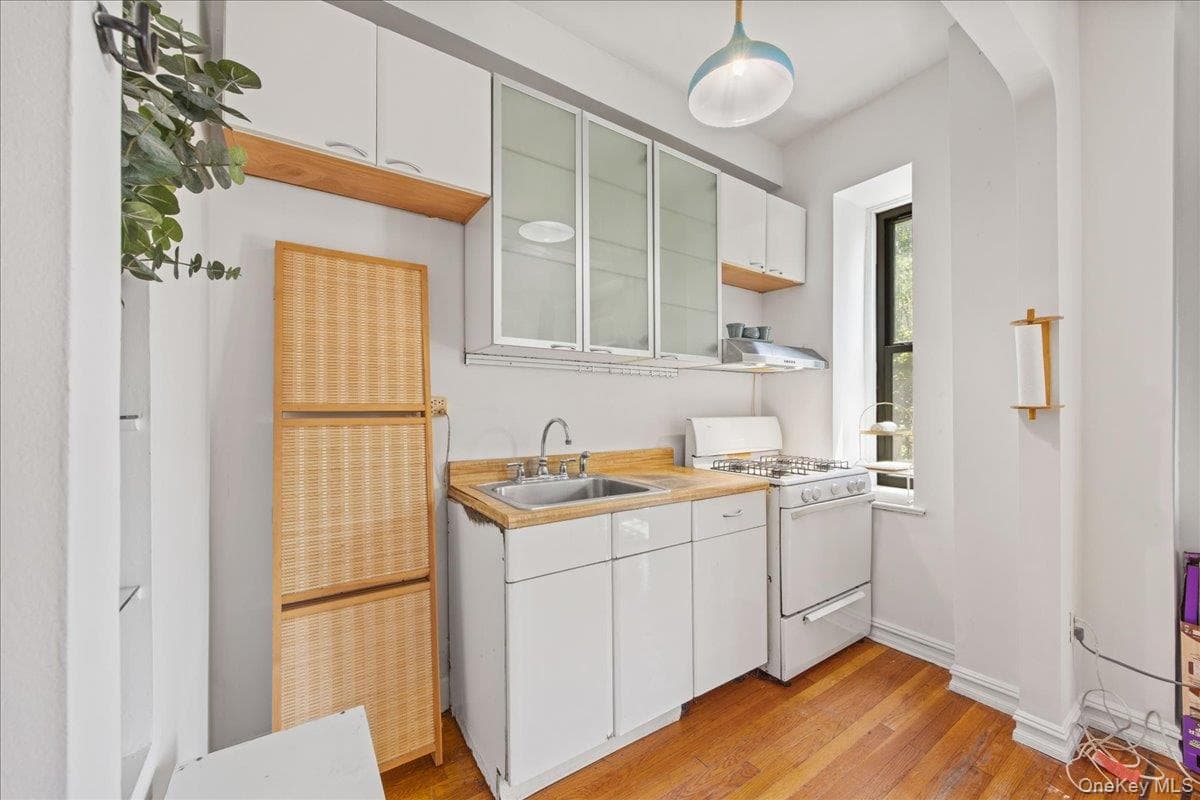 50 Park Terrace Unit: 1LM thumbnail 4
