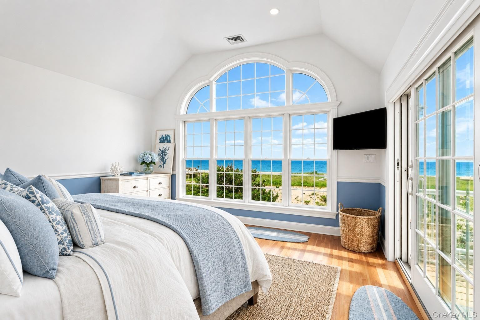 697 Dune Road thumbnail 18